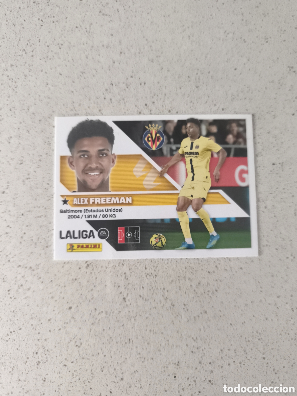 Cromos de f&uacute;tbol: CROMO NUMERO 7B FREEMAN VILLARREAL. LIGA ESTE 26/27. PANINI.