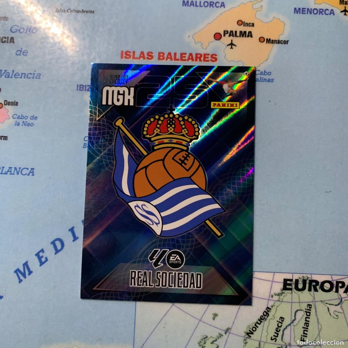 Football Stickers: Escudo de la Real Sociedad n&uacute;mero 307 megacracks 26-27 2026-2027