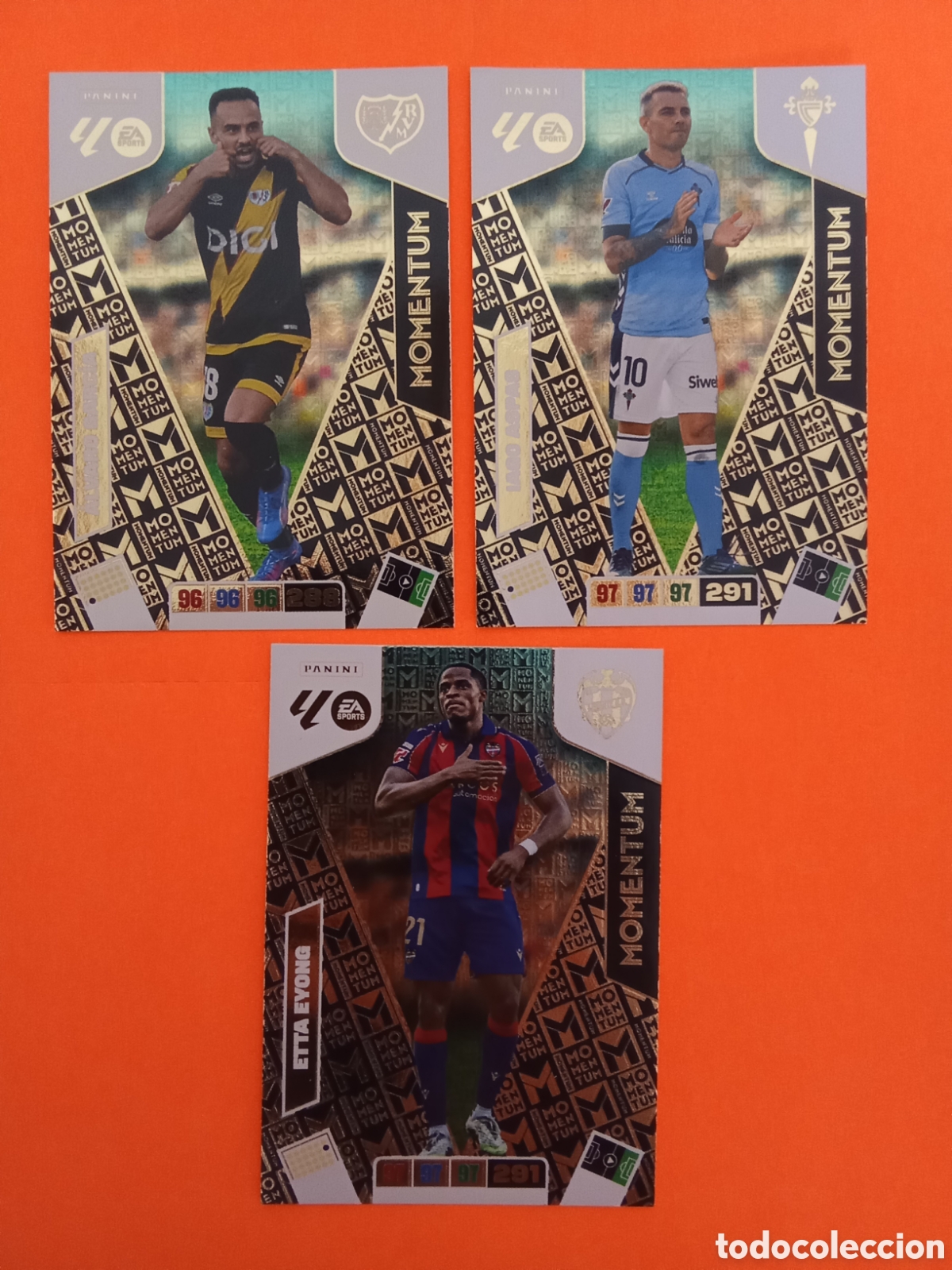 Cromos de f&uacute;tbol: LOTE MOMENTUM ETTA EYONG IAGO ASPAS Y ALVARO GARC&Iacute;A ADRENALYN 25-26