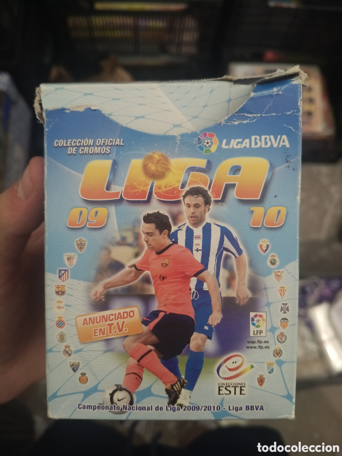 Football Stickers: CAJA CON 50 SOBRES SIN ABRIR FUTBOL LIGA ESTE TEMPORADA 09 10