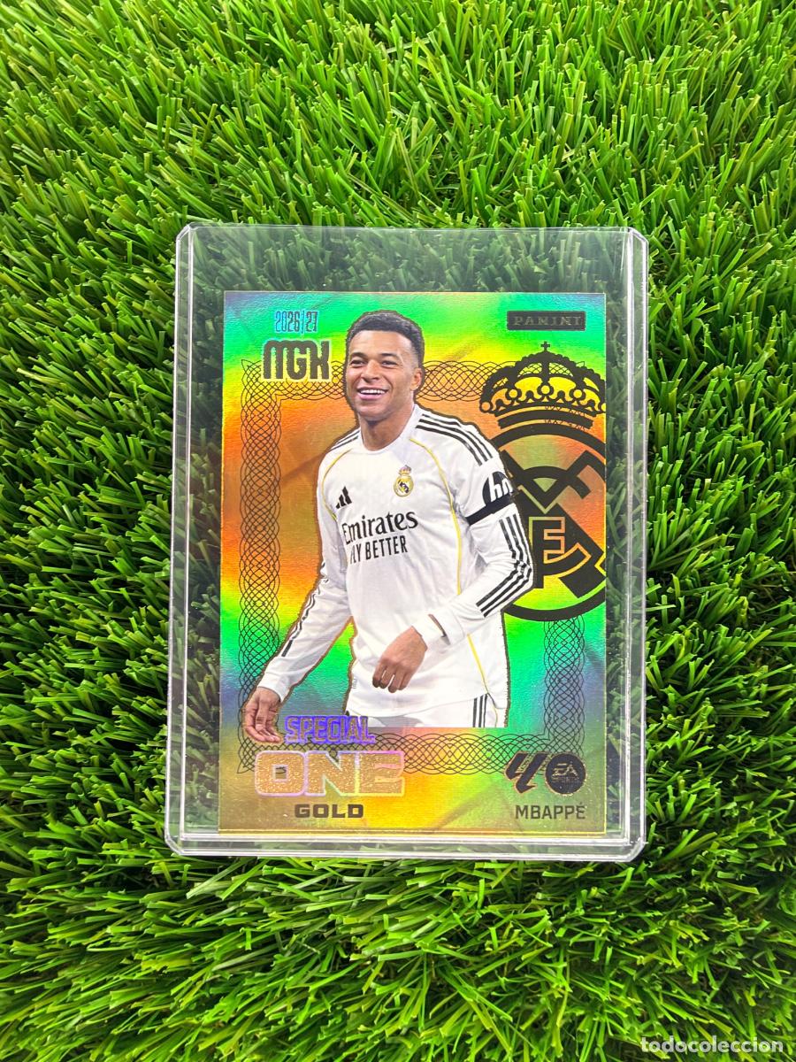 Figurine di Calcio: Mbapp&eacute; Special One Gold Real Madrid CF Megacracks 26 27