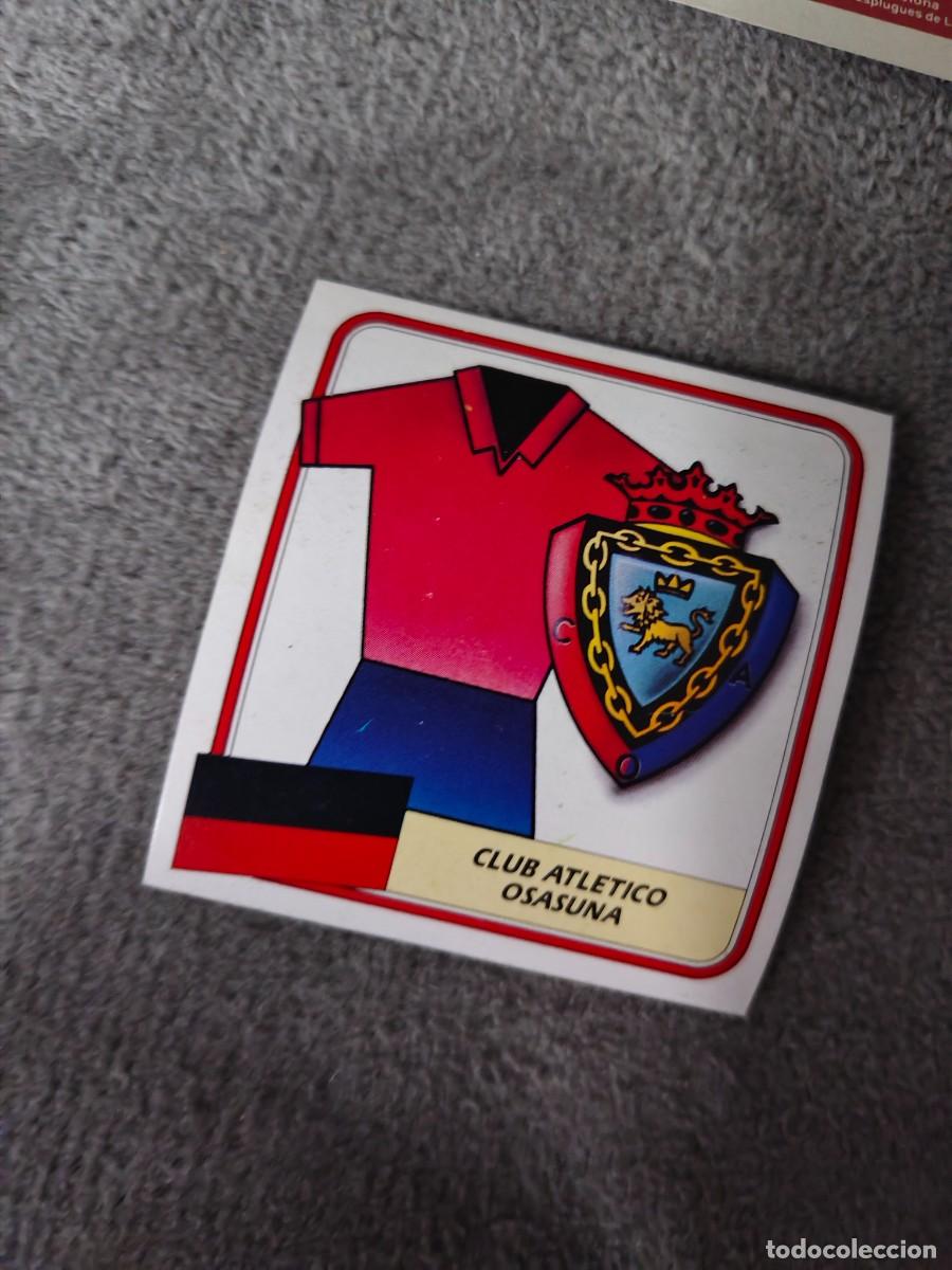 Cartes &agrave; collectionner de Football: EDICIONES ESTE 89 90 ESCUDO C.A. OSASUNA 1989 1990 DESPEGADO RECUPERADO ALBUM AAQ