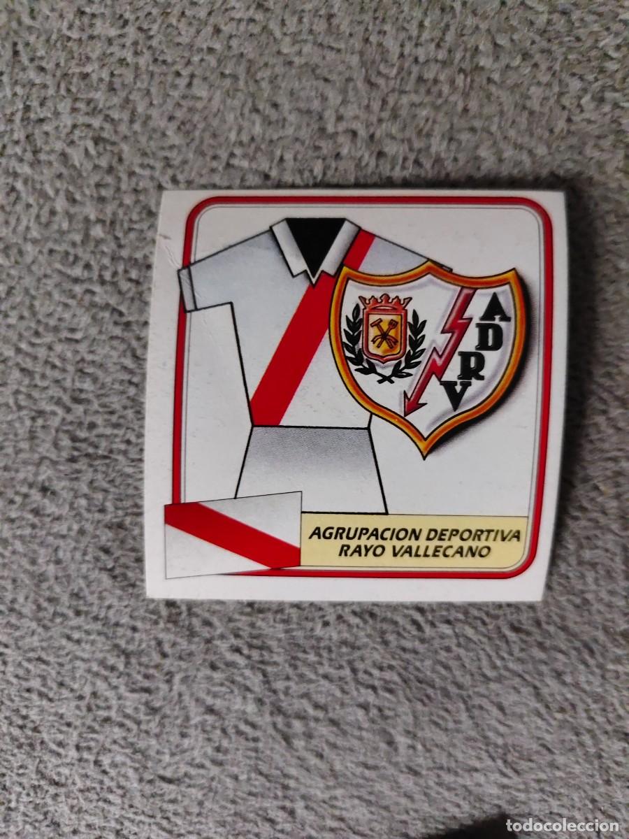 Cromos de f&uacute;tbol: EDICIONES ESTE 89 90 ESCUDO A.D. RAYO VALLECANO 1989 1990 DESPEGADO RECUPERADO ALBUM AAQ