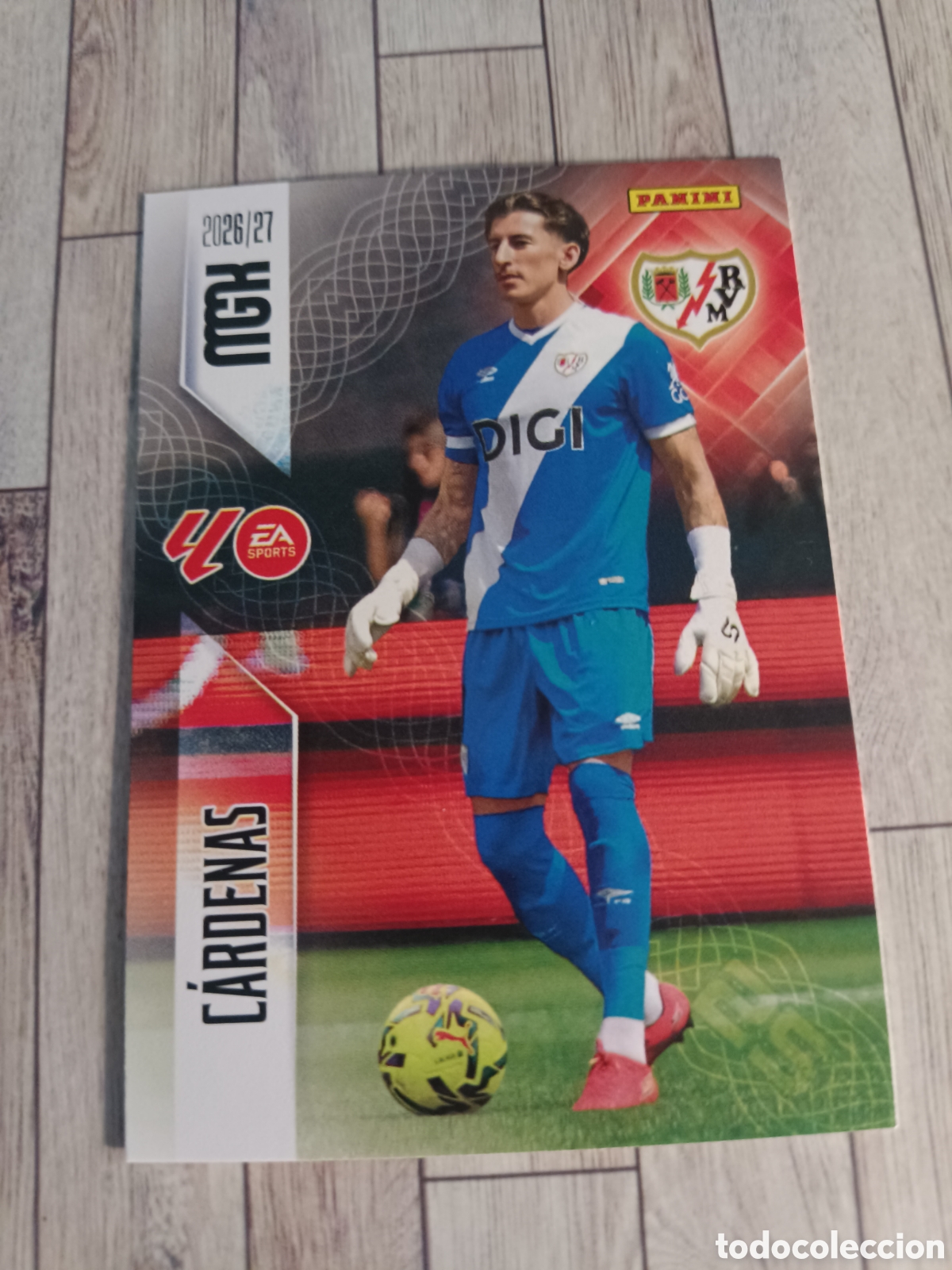 Cromos de f&uacute;tbol: 291 CARDENAS RAYO VALLECANO MEGACRACKS MGK 26 27 PANINI 2026 2027