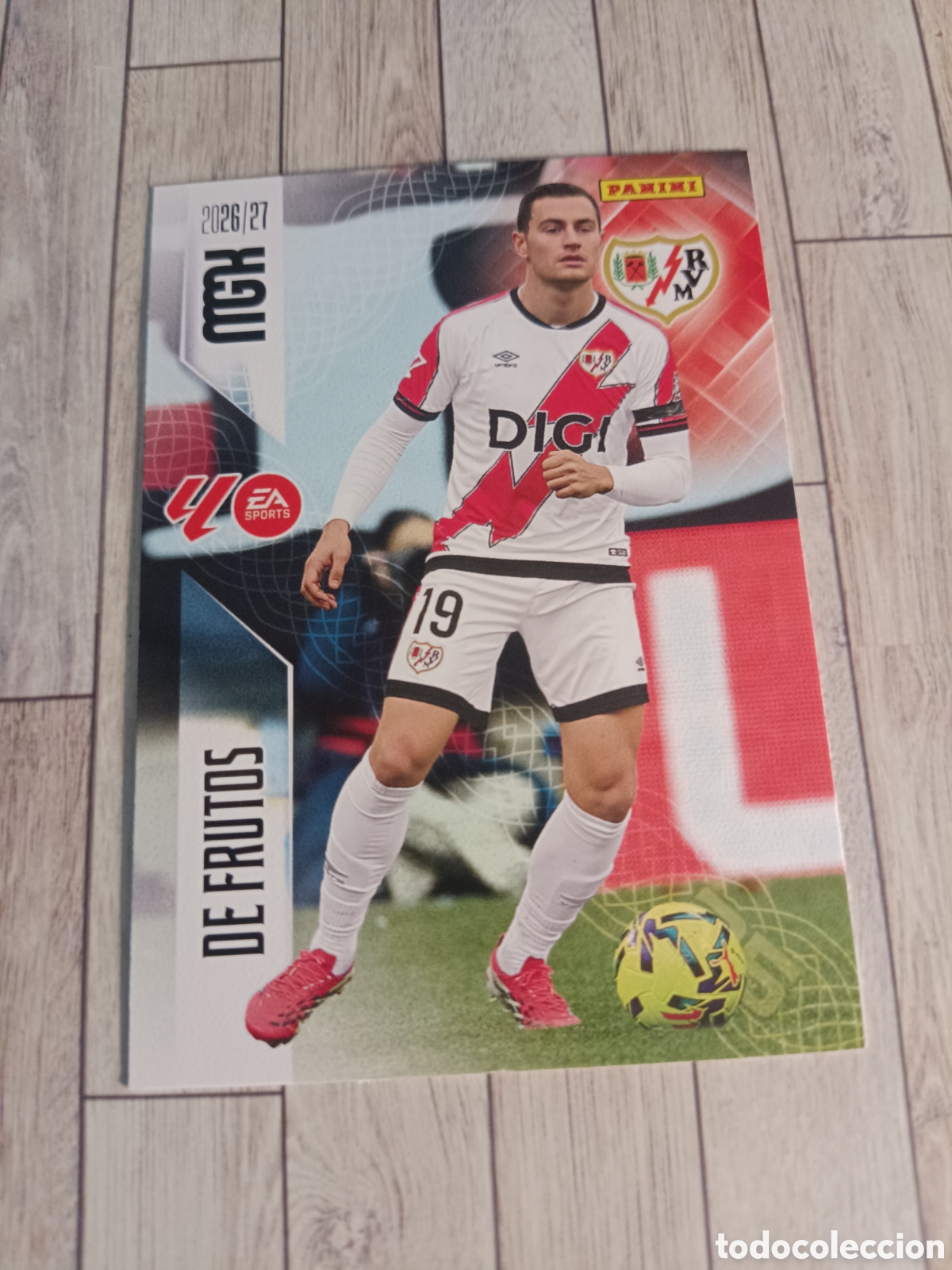 Cromos de f&uacute;tbol: 304 JORGE DE FRUTOS RAYO VALLECANO MEGACRACKS MGK 26 27 PANINI 2026 2027