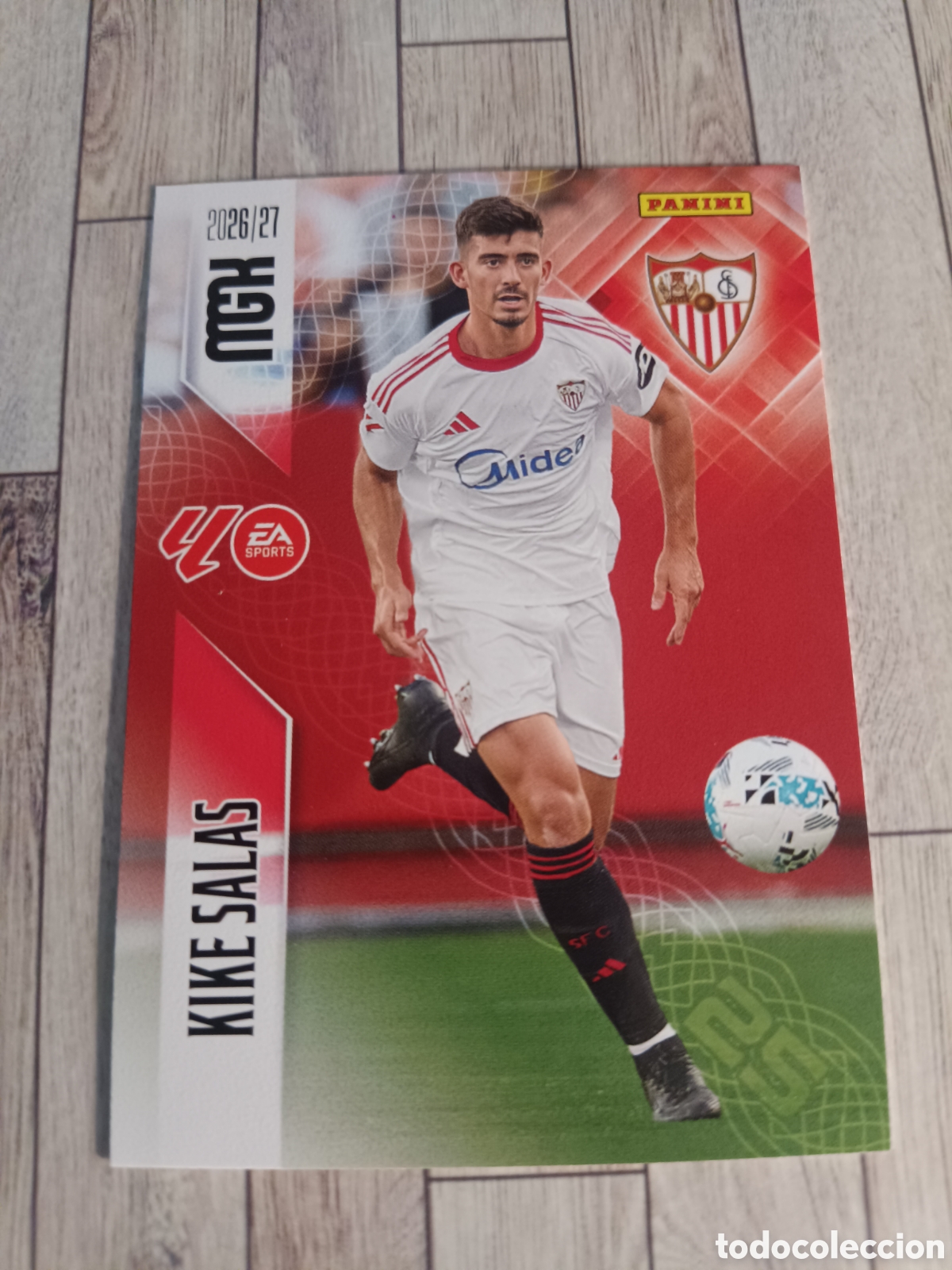 Cromos de f&uacute;tbol: 330 KIKE SALAS SEVILLA MEGACRACKS MGK 26 27 PANINI 2026 2027