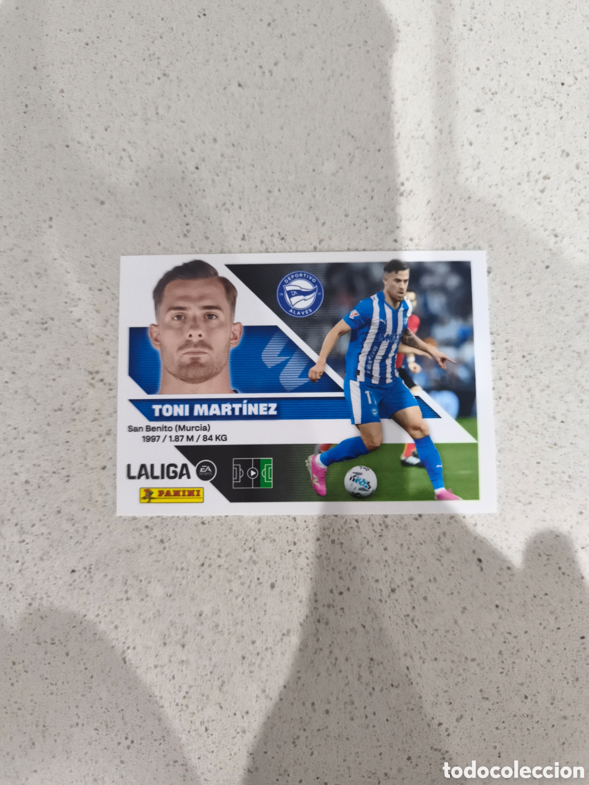 Cromos de f&uacute;tbol: CROMO N&Uacute;MERO 19 TONI MART&Iacute;NEZ ALAVES. LIGA ESTE 26/27. PANINI.