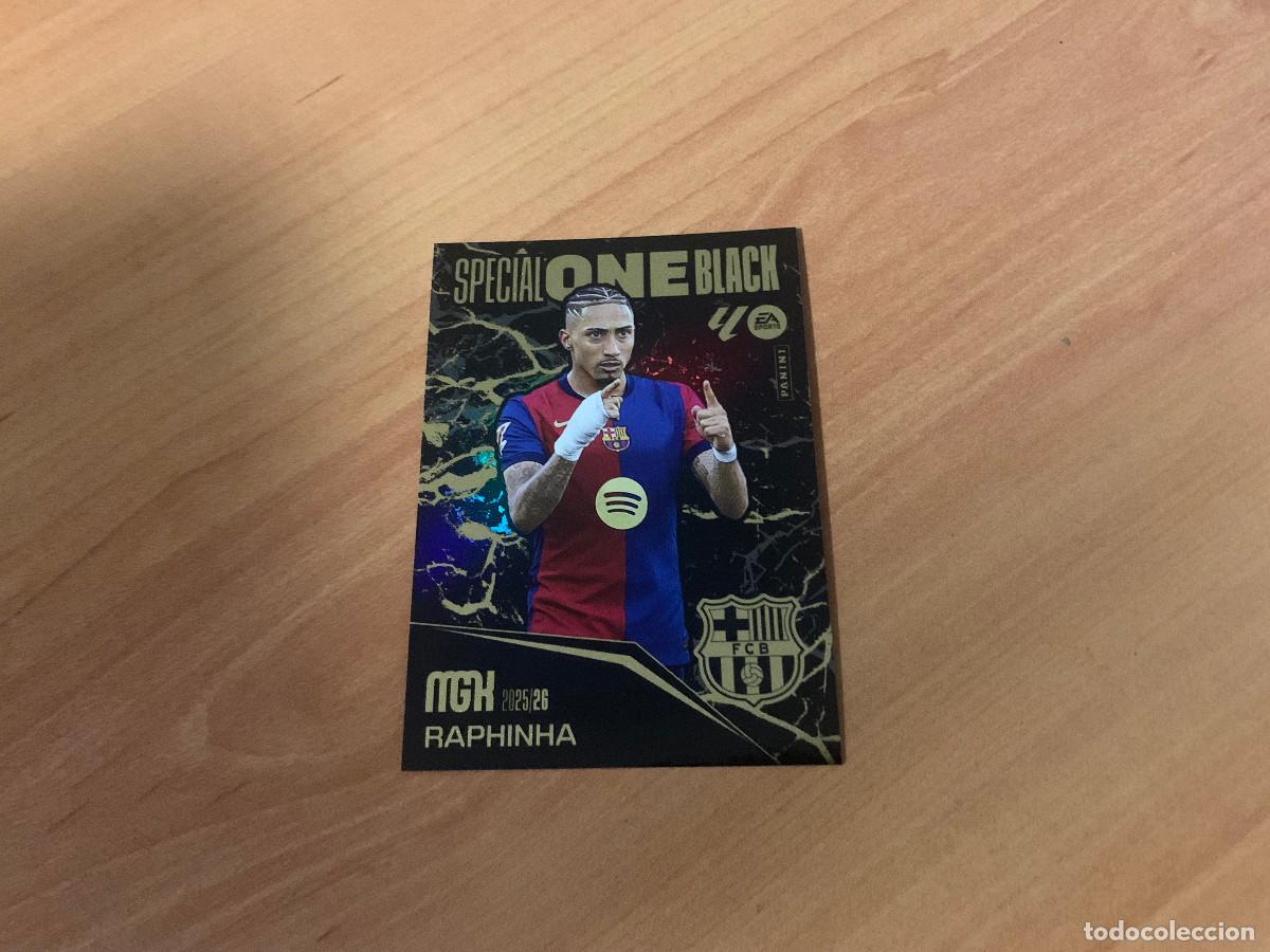 Football Stickers: RAPHINHA SPECIAL ONE BLACK MEGACRACKS 2025 2026 PANINI