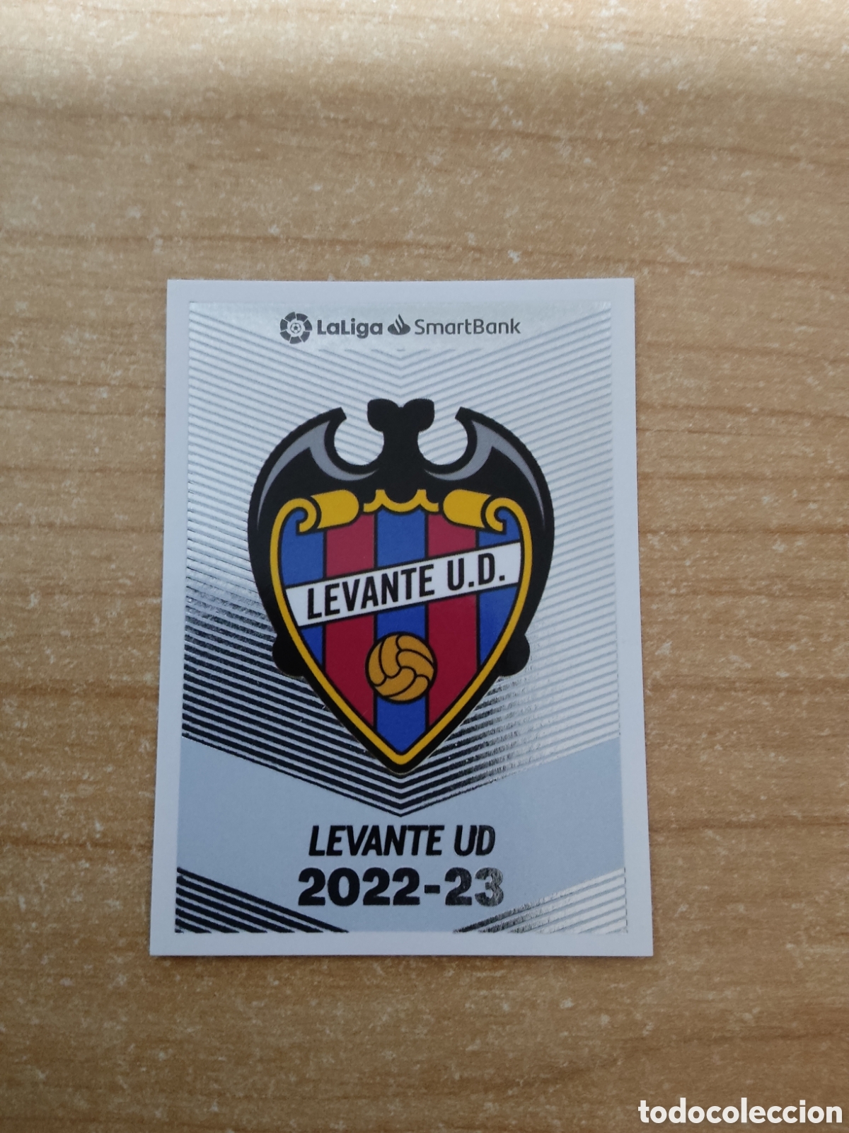 Fu&szlig;ball-Sticker: 12 ESCUDO LEVANTE LIGA ESTE 2022 2023