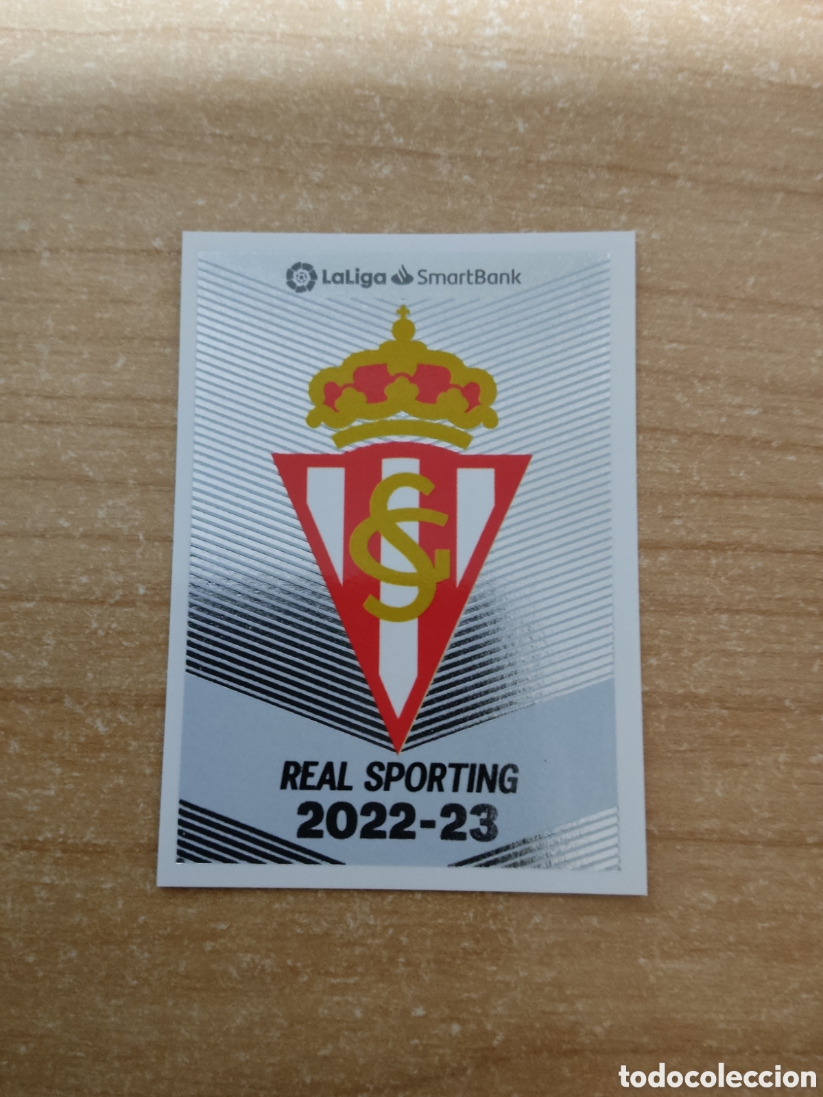 Cromos de f&uacute;tbol: 19 ESCUDO REAL SPORTING LIGA ESTE 2022 2023