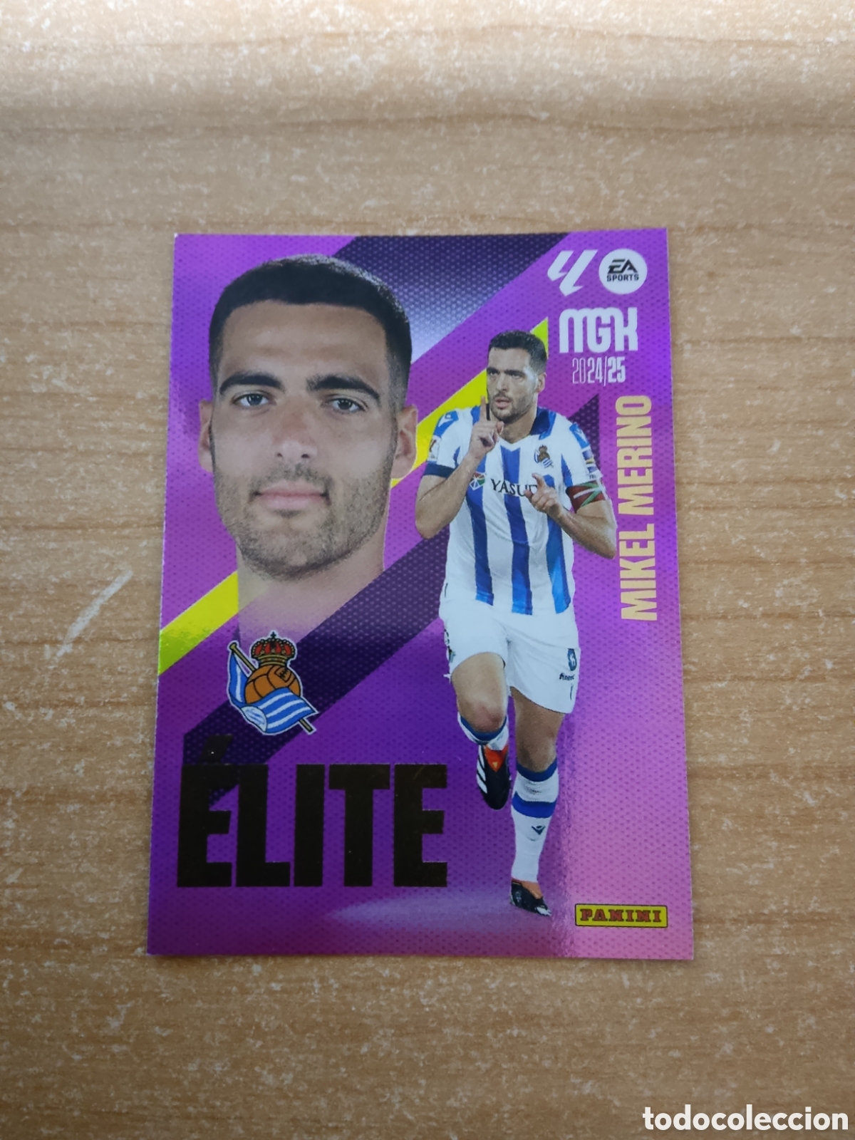 Cromos de f&uacute;tbol: 9 MIKEL MERINO ELITE REAL SOCIEDAD MEGACRACKS 2024 2025