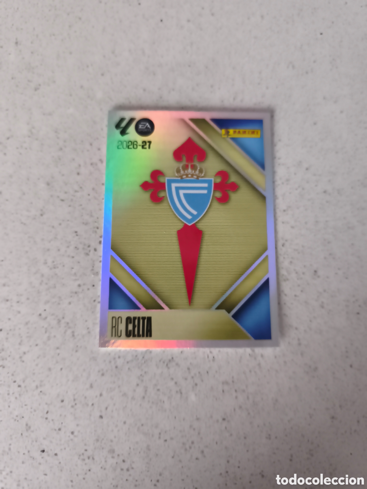 Cromos de f&uacute;tbol: CROMO NUMERO 1 ESCUDO CELTA DE VIGO. LIGA ESTE 26/27. PANINI.