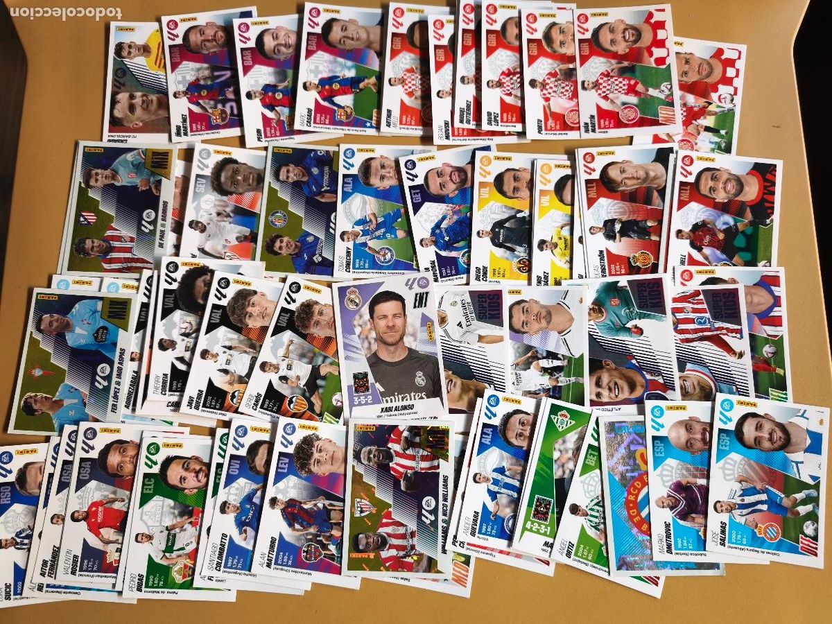 Cromos de f&uacute;tbol: liga 2025 26. contiene 67 cromos