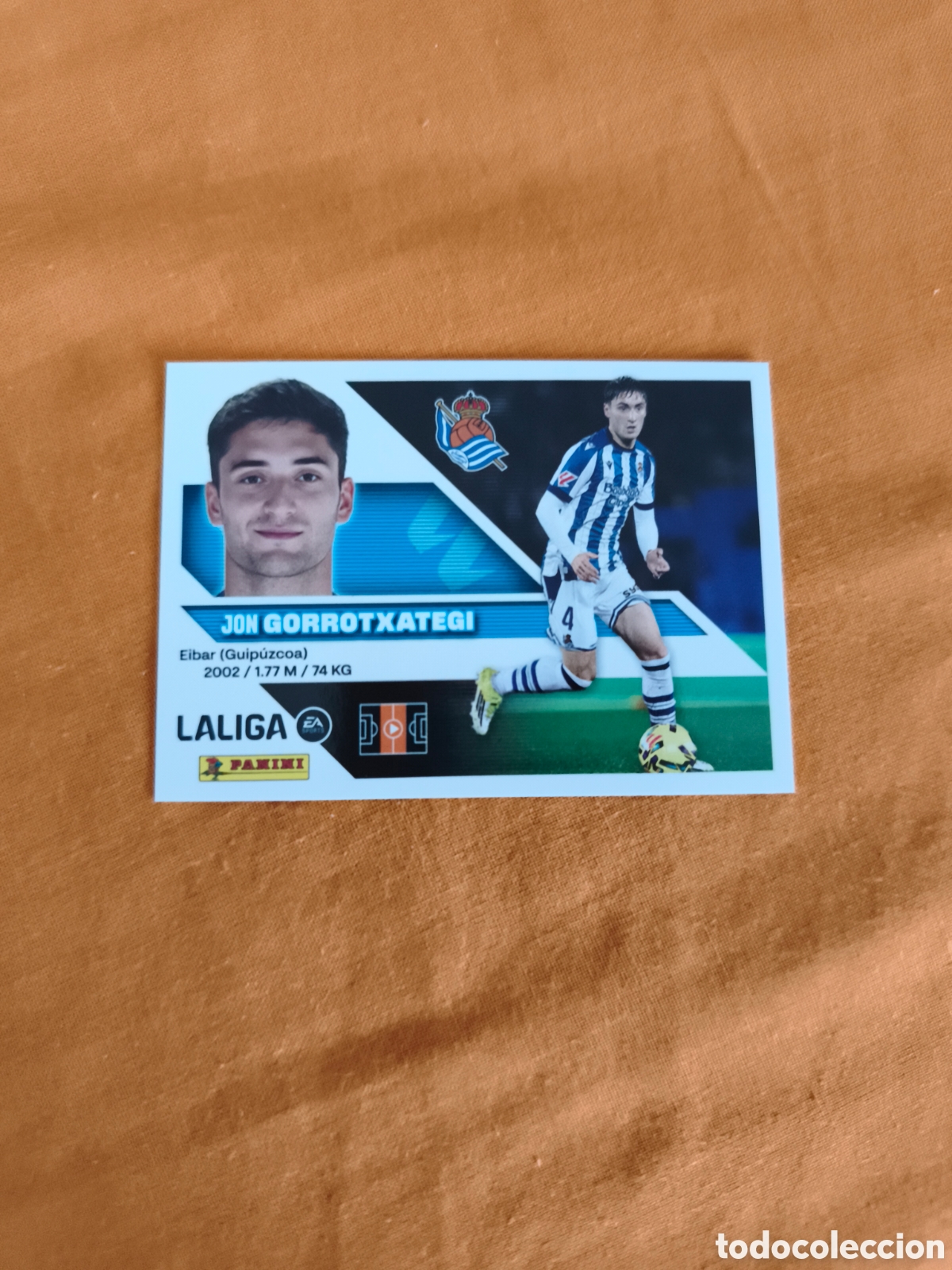 Cromos de f&uacute;tbol: CROMO N&Uacute;MERO 10 GORROTXATEGI REAL SOCIEDAD. LIGA ESTE 26/27. PANINI.