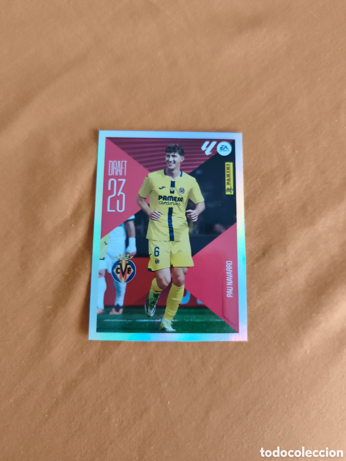 Cromos de f&uacute;tbol: CROMO N&Uacute;MERO 18 PAU NAVARRO VILLARREAL DRAF 23. LIGA ESTE 26/27. PANINI.