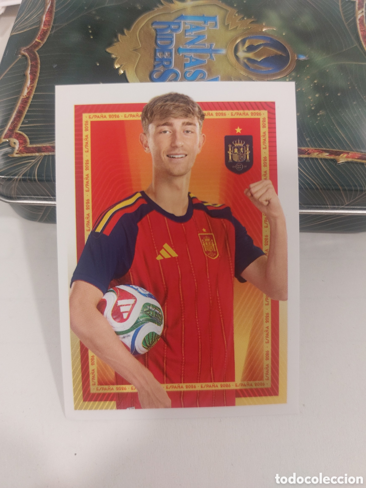 Cromos de f&uacute;tbol: 21 HUIJSEN SELECCION ESPA&Ntilde;OLA ESPA&Ntilde;A MUNDIAL CARREFOUR 26 PANINI 2026
