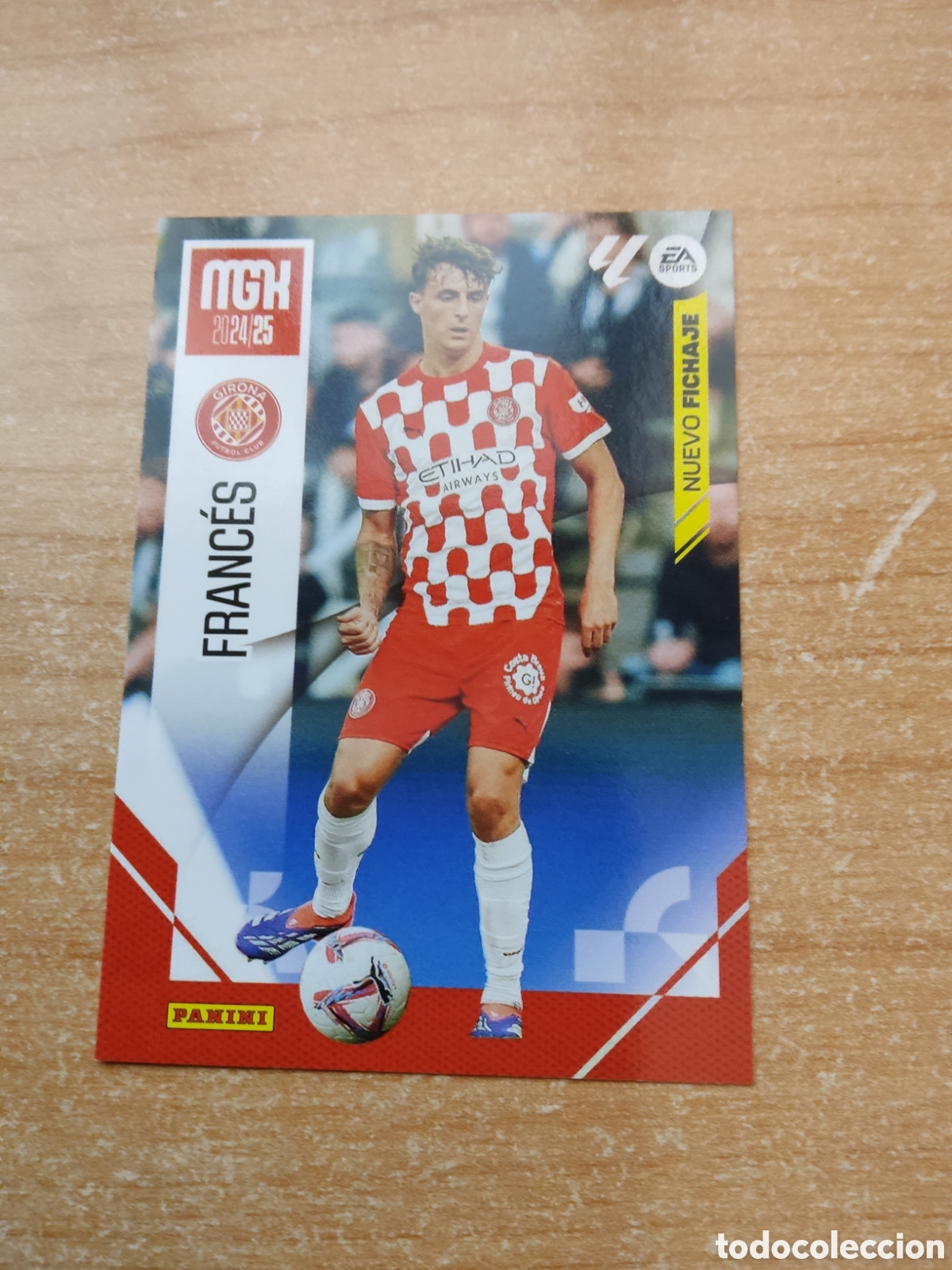Fu&szlig;ball-Sticker: 448 FRANCES NUEVO FICHAJE GIRONA MEGACRACKS 2024 2025