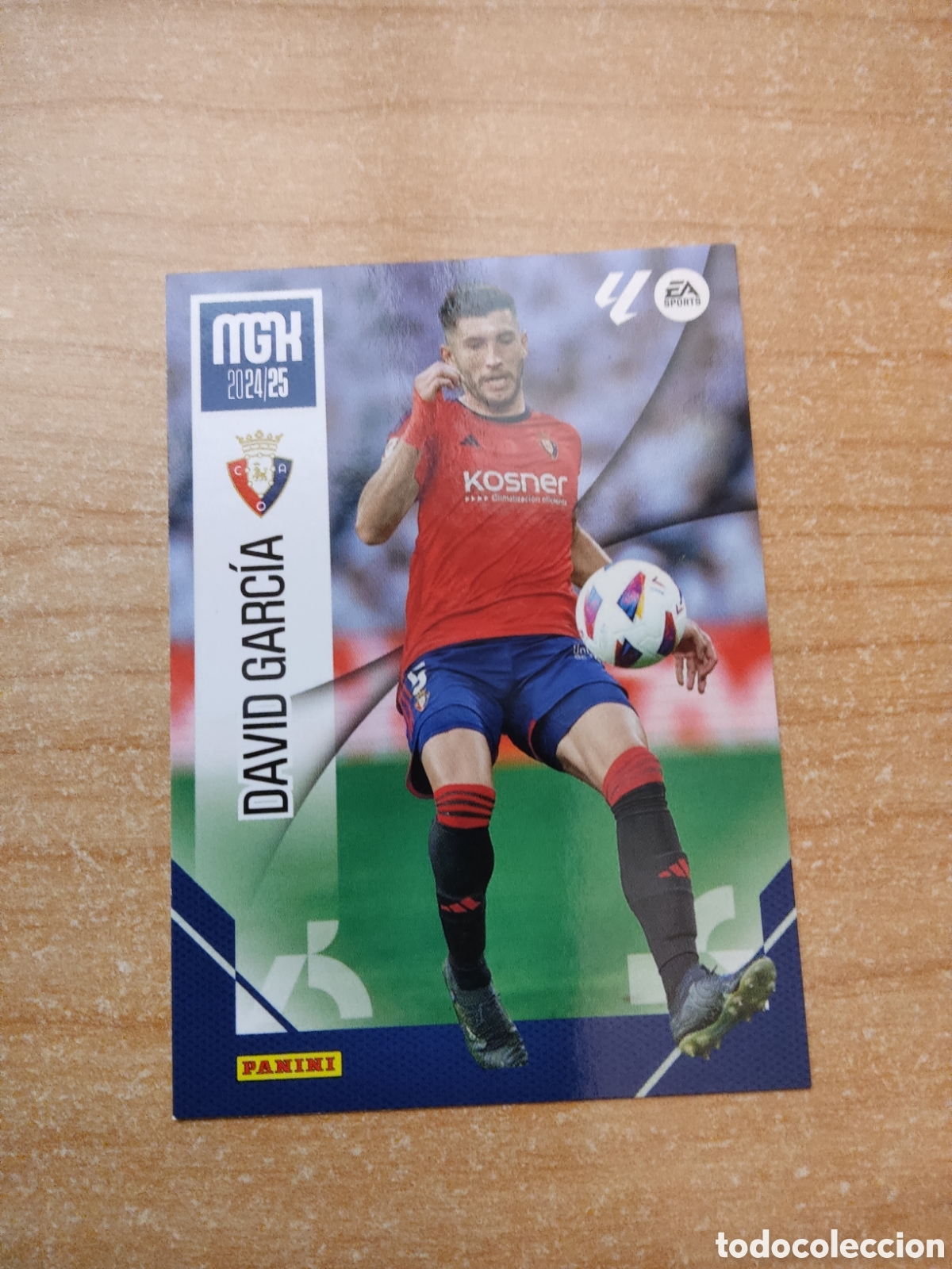 Fu&szlig;ball-Sticker: 259 DAVID GARCIA OSASUNA MEGACRACKS 2024 2025