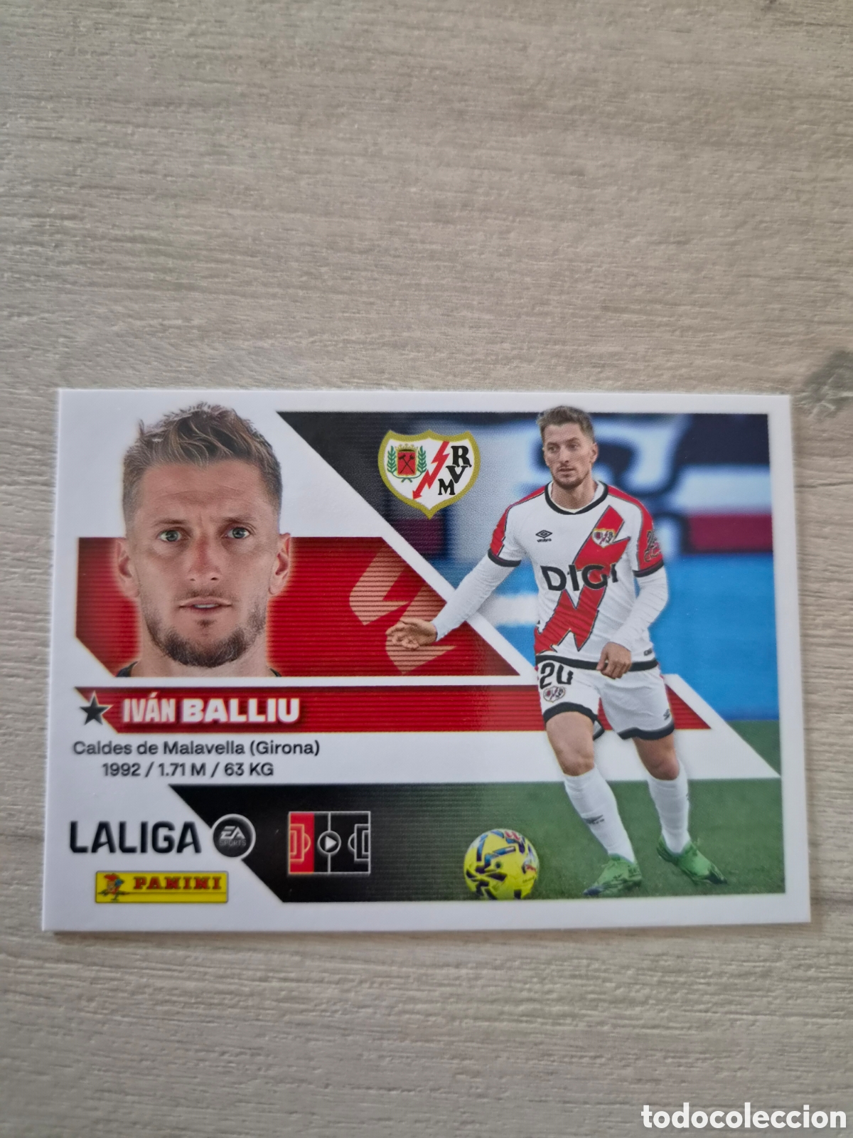 Cromos de f&uacute;tbol: N&deg;6 Rayo Vallecano Baliu Liga Este 26/27