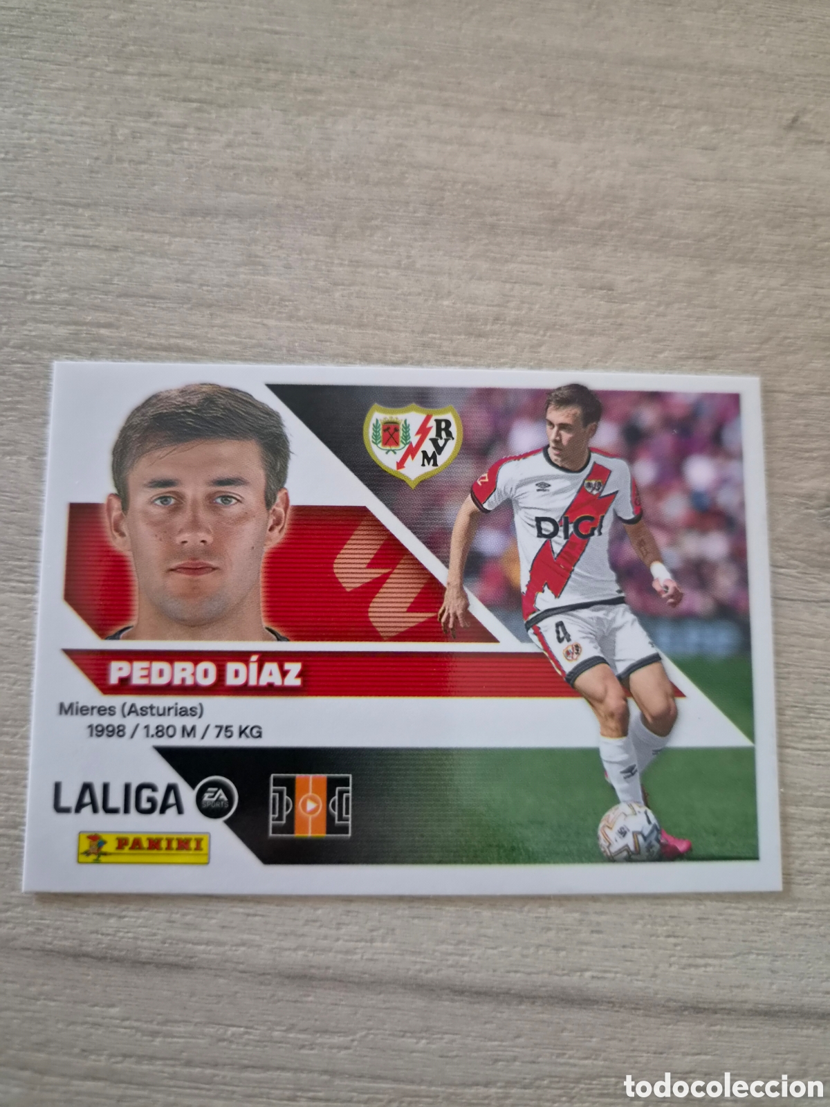 Football Stickers: N&deg;11A Rayo Vallecano Pedro Diaz Liga Este 26/27