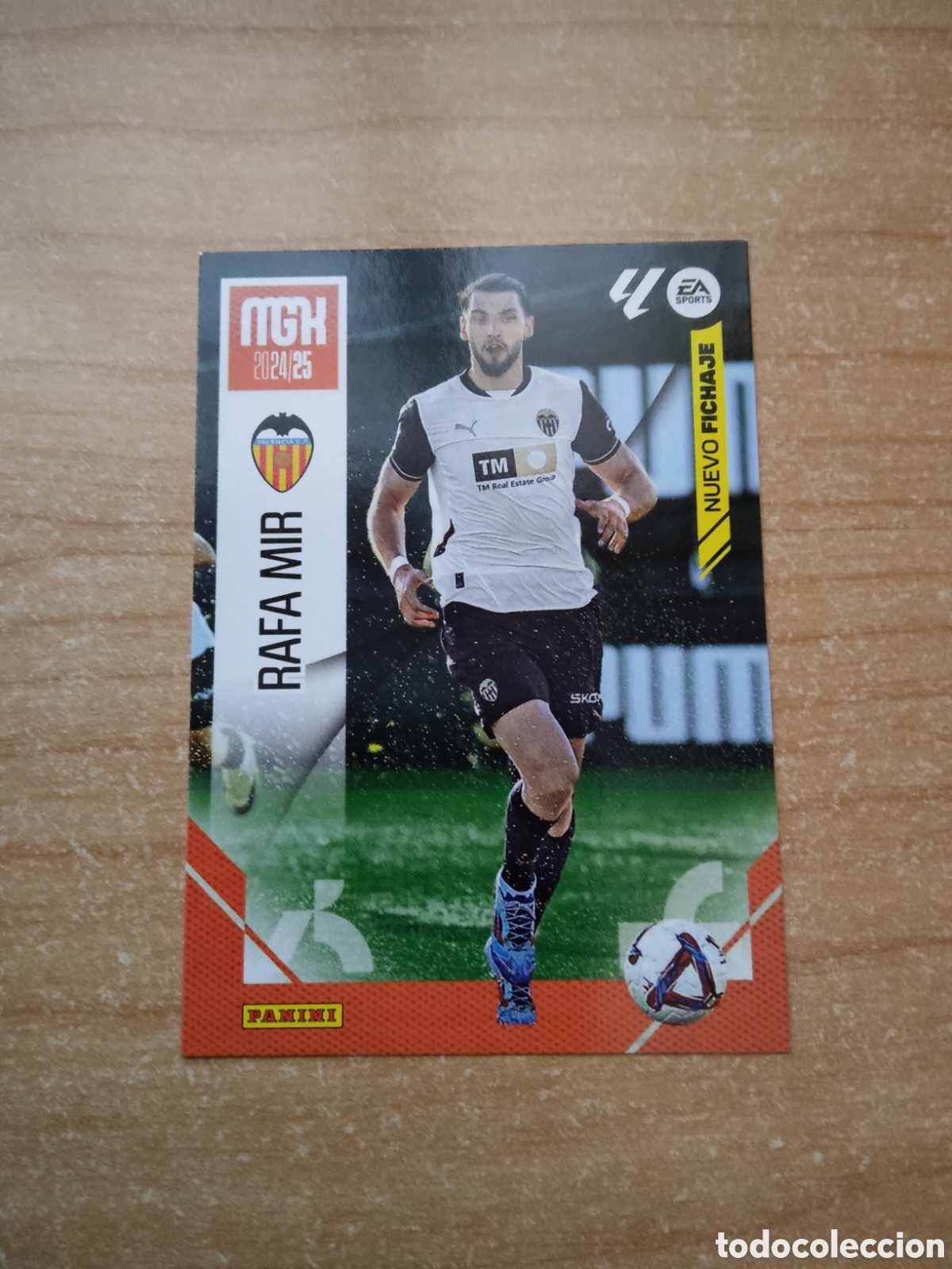 Cartes &agrave; collectionner de Football: 454 RAFA MIR NUEVO FICHAJE VALENCIA MEGACRACKS 2024 2025