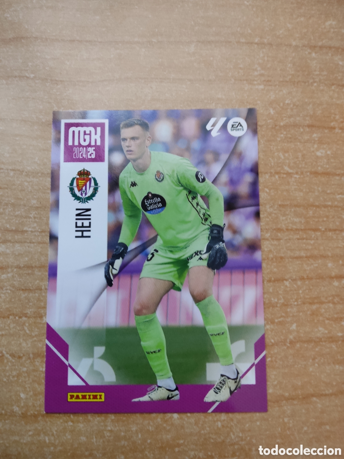 Cartes &agrave; collectionner de Football: 344 HEIN REAL VALLADOLID MEGACRACKS 2024 2025