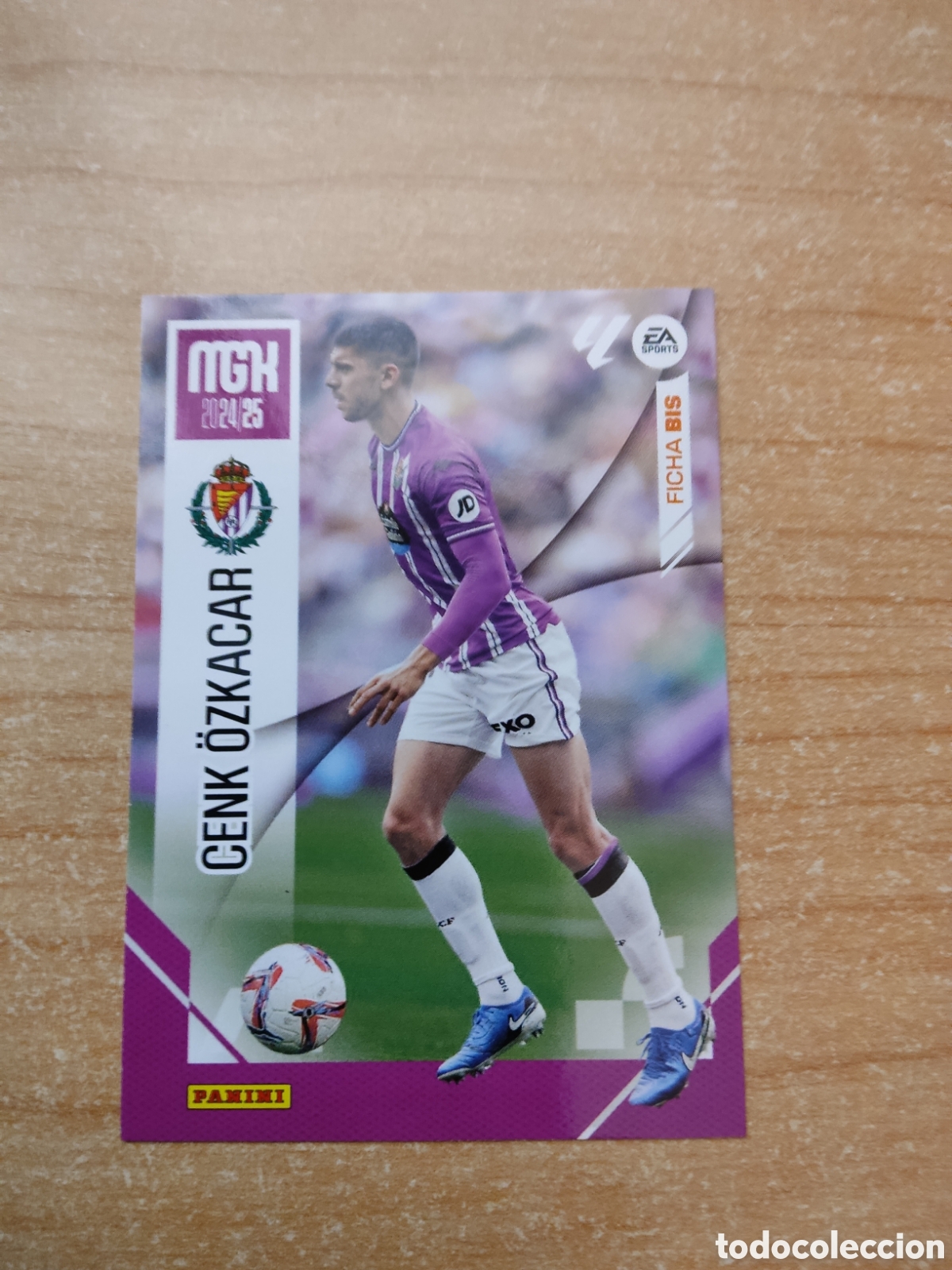 Football Stickers: 349 BIS CENK OZKACAR VALLADOLID MEGACRACKS 2024 2025