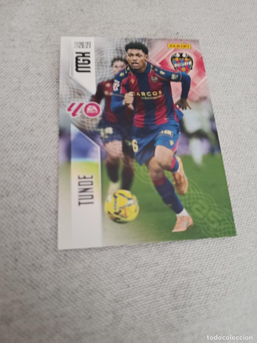 Fu&szlig;ball-Sticker: Megacracks 26/27. 212- Tunde. Levante.