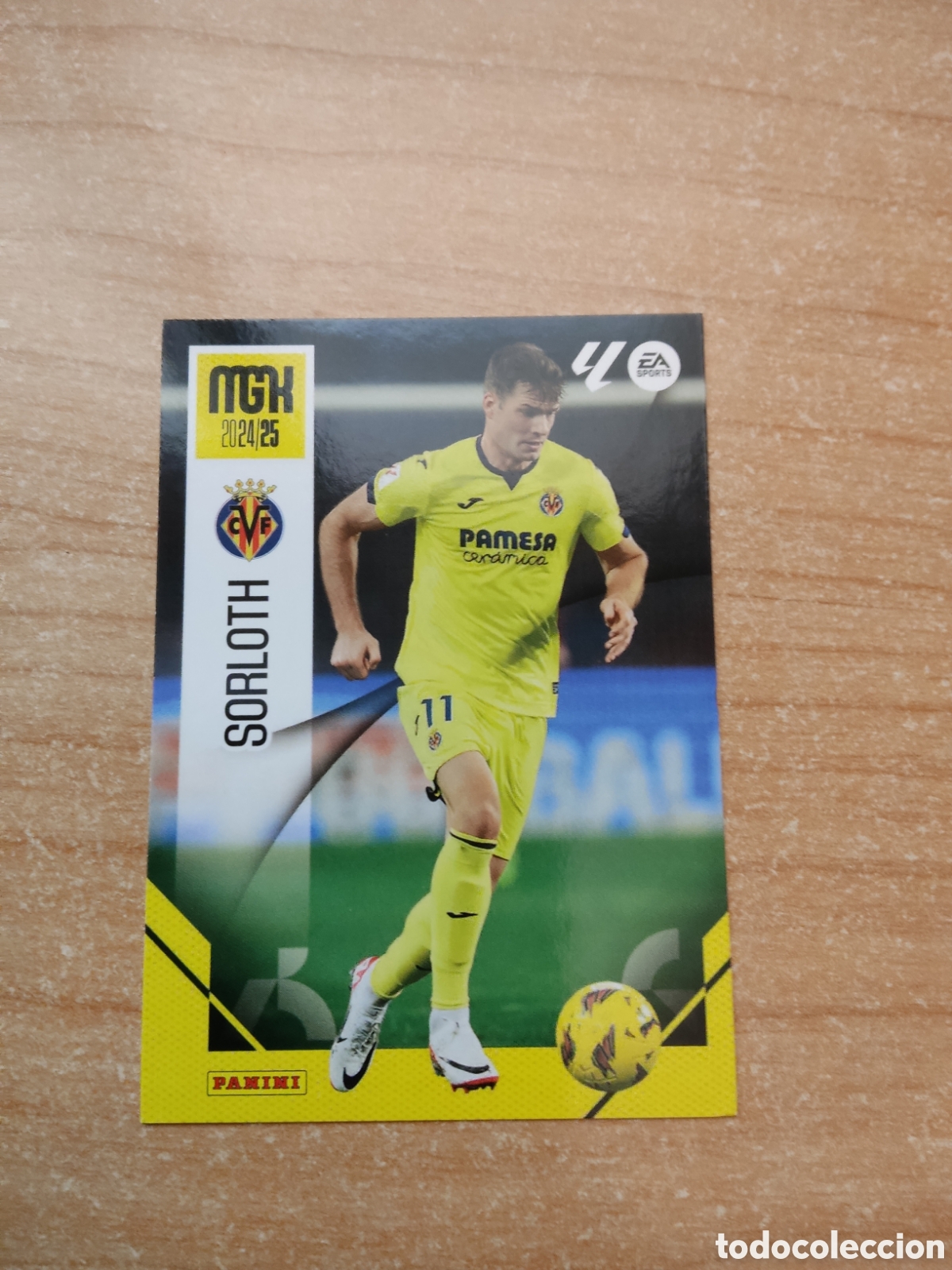 Cromos de f&uacute;tbol: 377 SORLOTH VILLARREAL MEGACRACKS 2024 2025