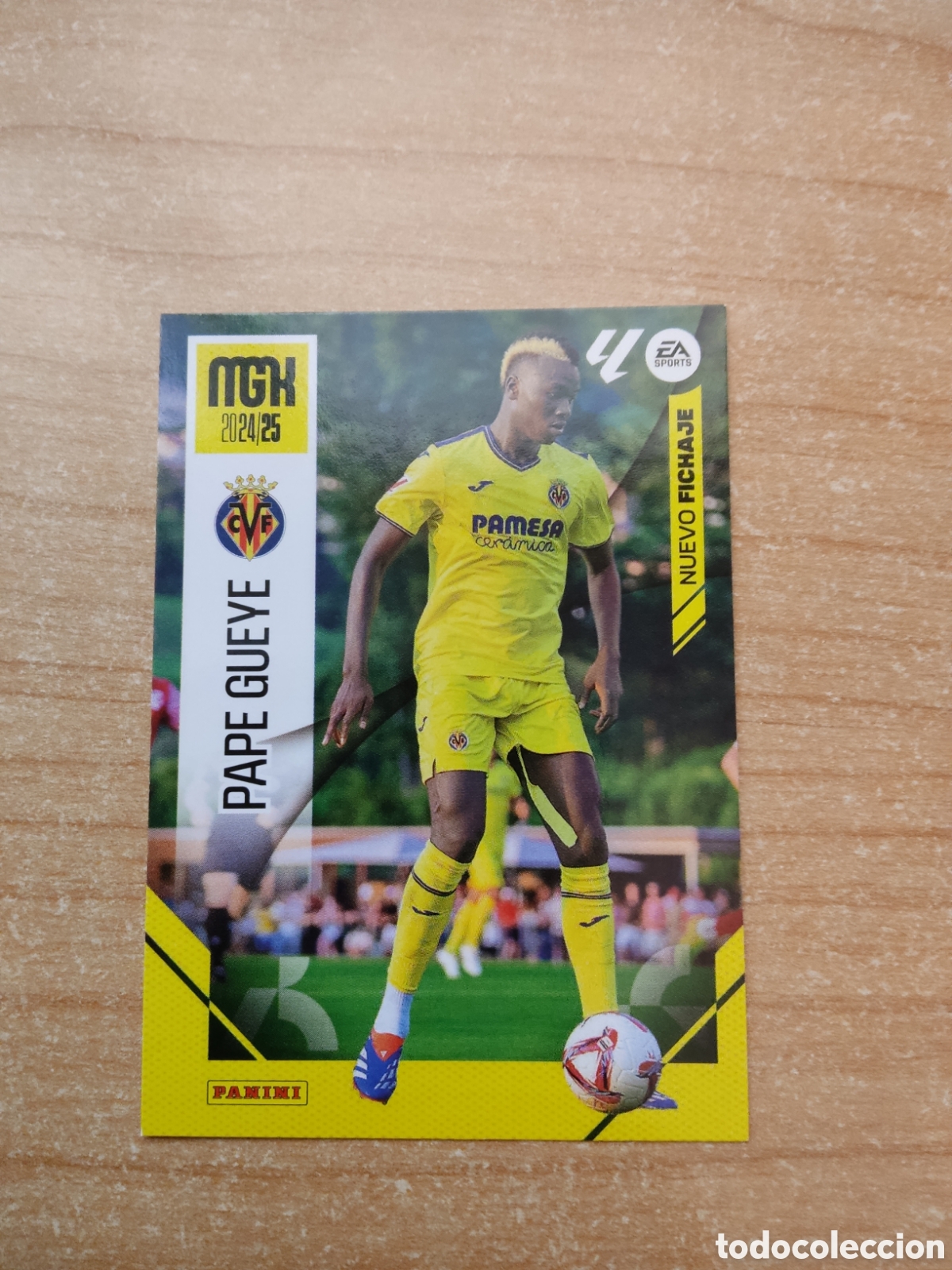 Cromos de f&uacute;tbol: 450 PAPE GUEYE NUEVO FICHAJE VILLARREAL MEGACRACKS 2024 2025
