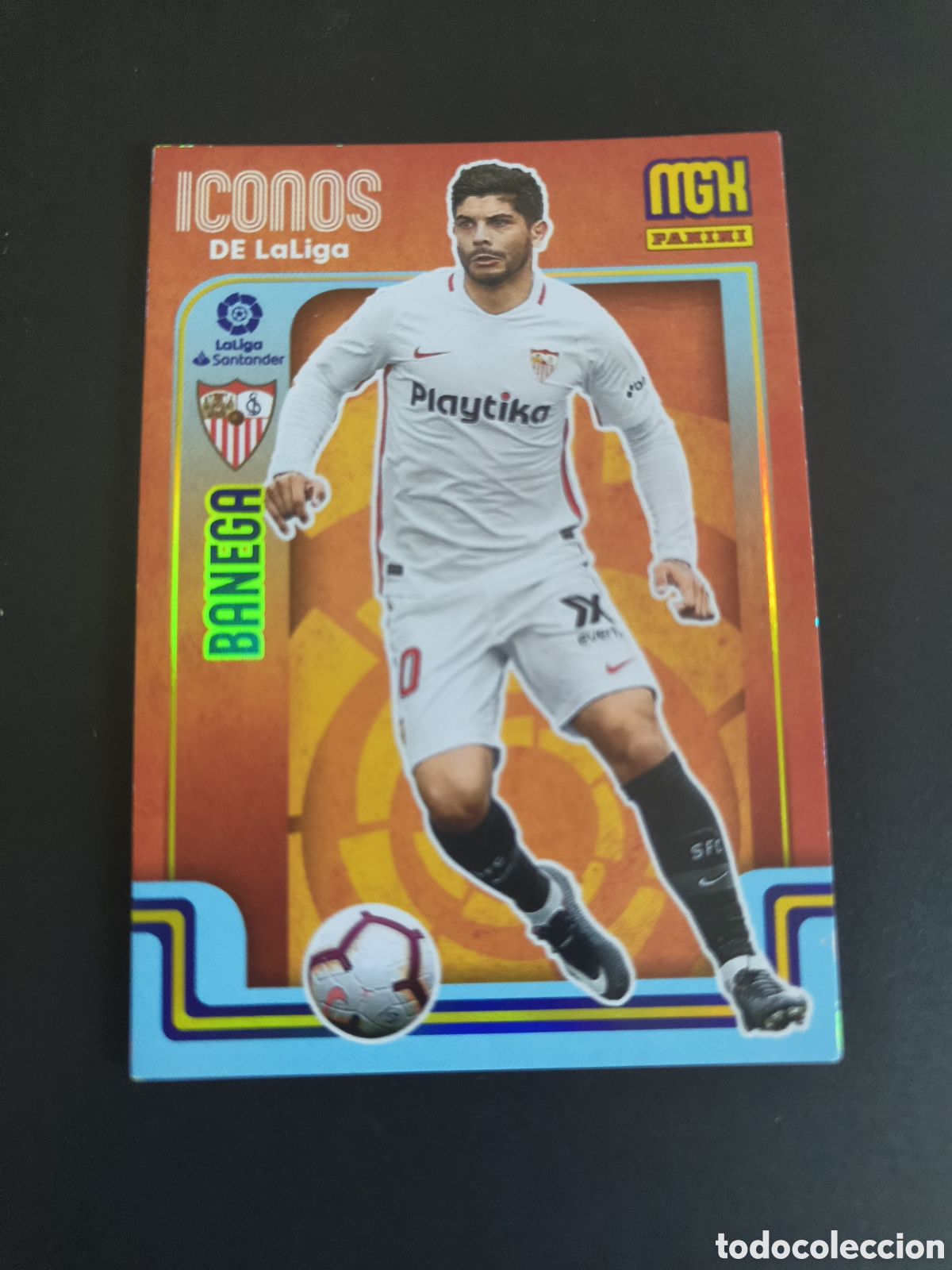 Fu&szlig;ball-Sticker: Megacracks 2021/22 408 Banega Iconos de LaLiga