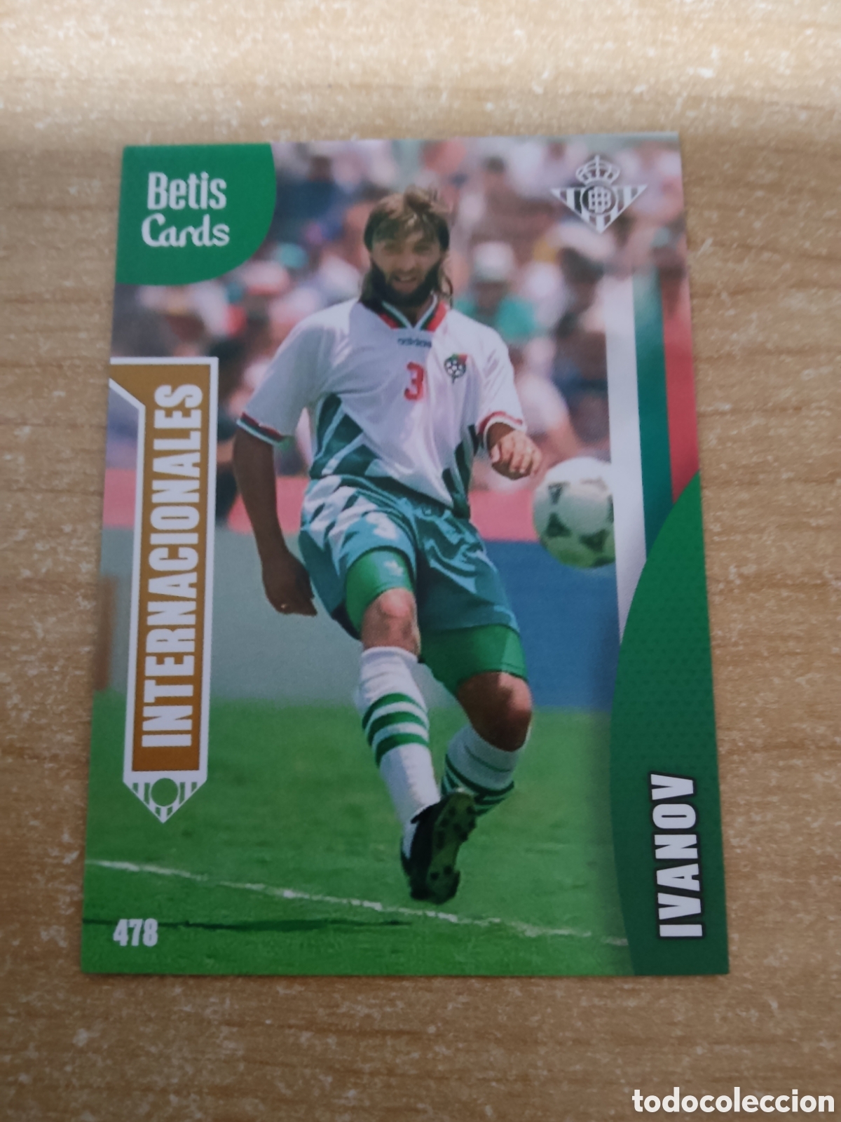 Cartes &agrave; collectionner de Football: 478 IVANOV INTERNACIONALES REAL BETIS HOLY CARDS 2024 2025