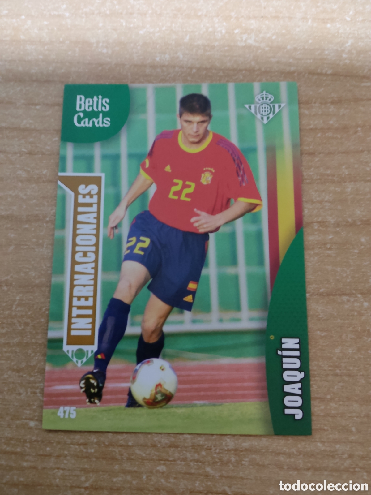 Cartes &agrave; collectionner de Football: 475 JOAQUIN INTERNACIONALES REAL BETIS HOLY CARDS 2024 2025