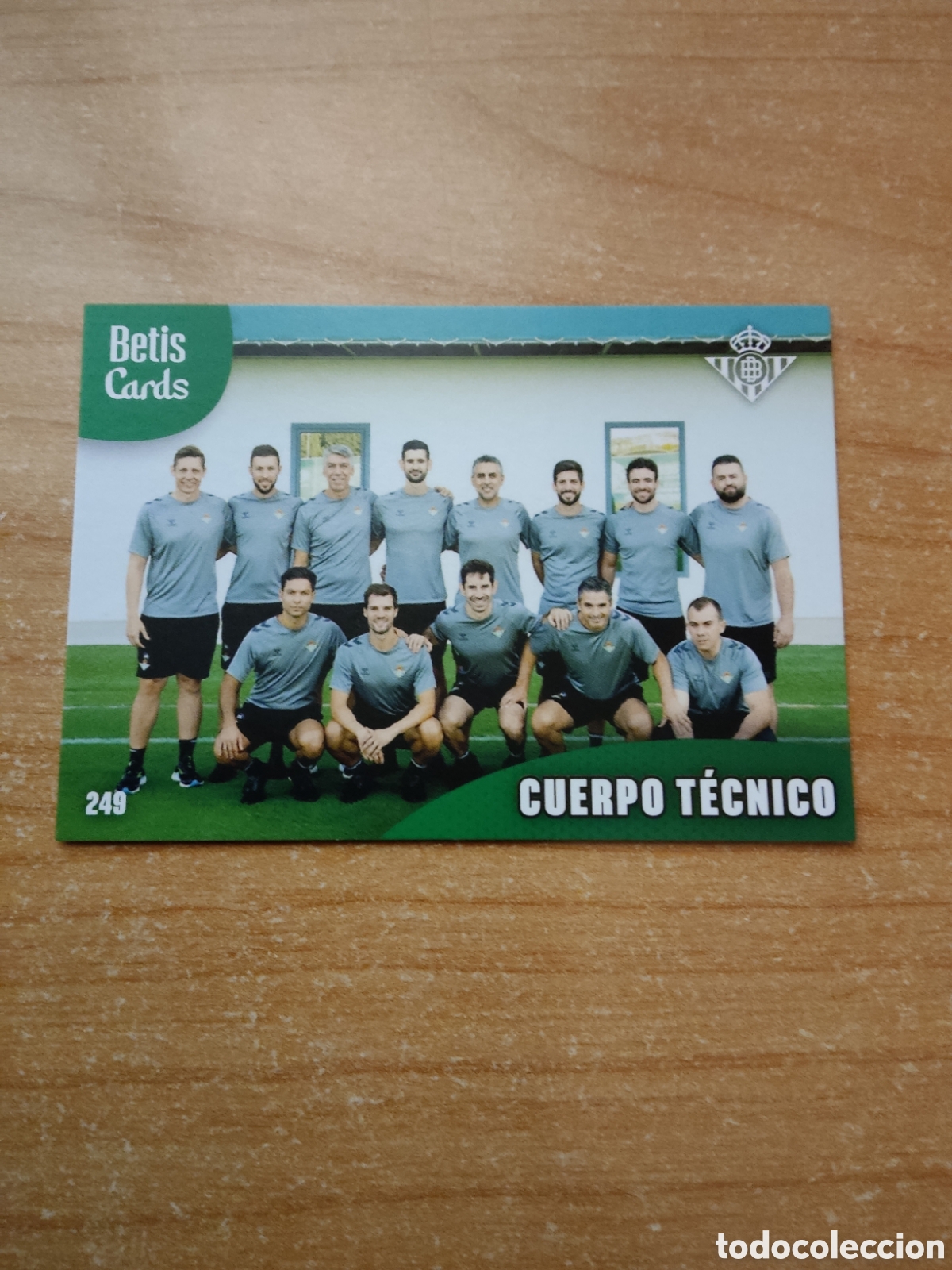 Fu&szlig;ball-Sticker: 249 CUERPO TECNICO REAL BETIS HOLY CARDS 2024 2025
