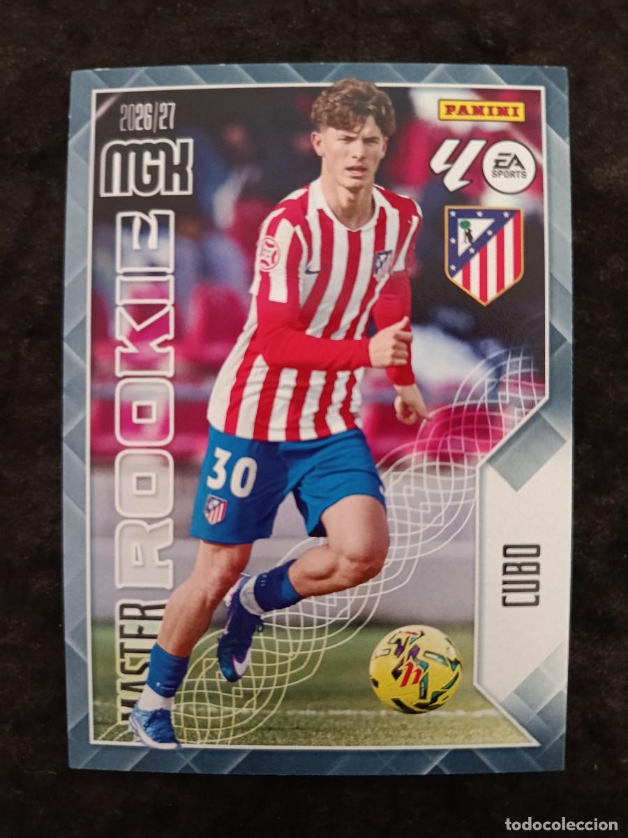 Cromos de Futebol: MGK 2026/27 MEGACRACKS PANINI. #410 CUBO &rdquo;MASTER ROOKIE&rdquo;. AT.MADRID