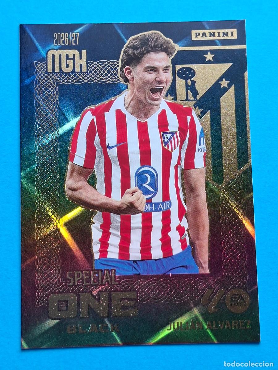 Cromos de f&uacute;tbol: SPECIAL ONE Black JULI&Aacute;N &Aacute;LVAREZ (Atl&eacute;tico Madrid) - Panini MGK LaLiga 2026-27
