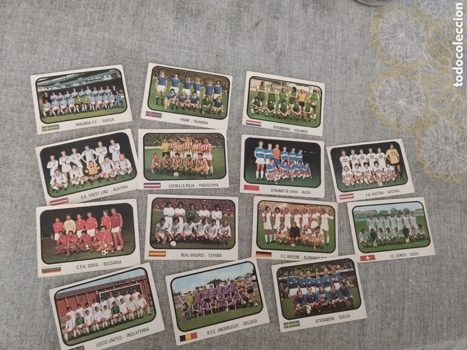 Cartes &agrave; collectionner de Football: RUIZ ROMERO 1975 76 ( 14 EQUIPOS INTERNACIOLES SIN PEGAR , ENTRE ELLOS R. MADRID )