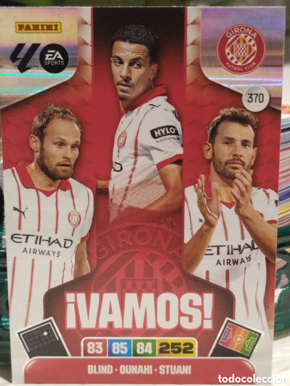 Cromos de f&uacute;tbol: 379 VAMOS! BLIND-OUNAHI-STUANI GERONA ADRENALYN 2025 2026 PANINI 25 26