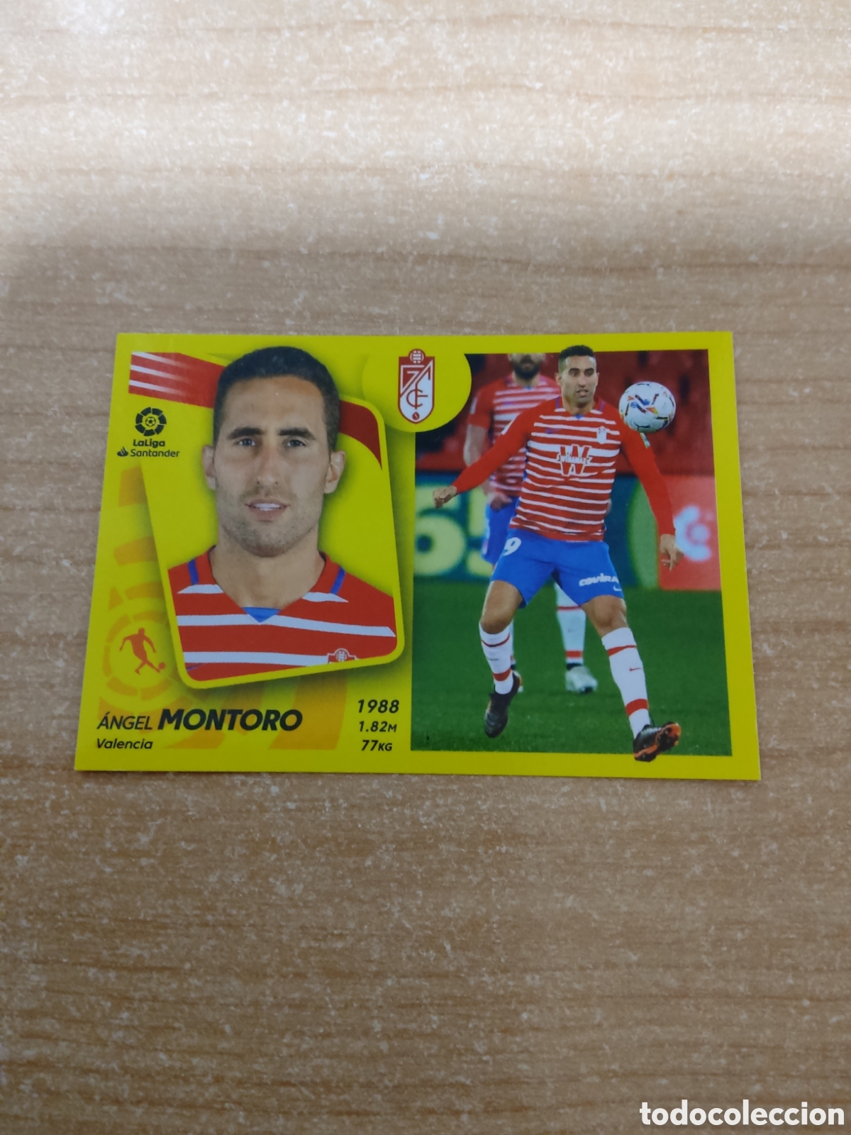Fu&szlig;ball-Sticker: 14 ANGEL MONTORO GRANADA LIGA ESTE 2021 2022