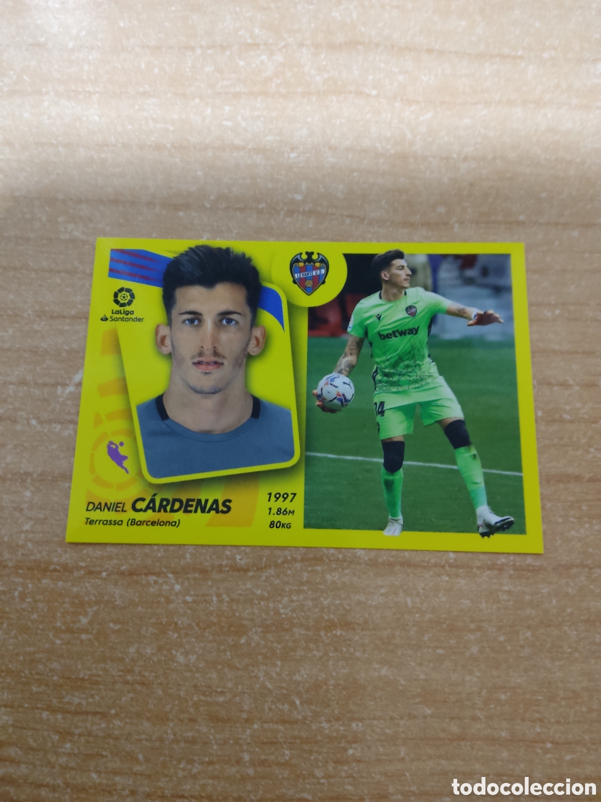 Fu&szlig;ball-Sticker: 6 CARDENAS LEVANTE LIGA ESTE 2021 2022