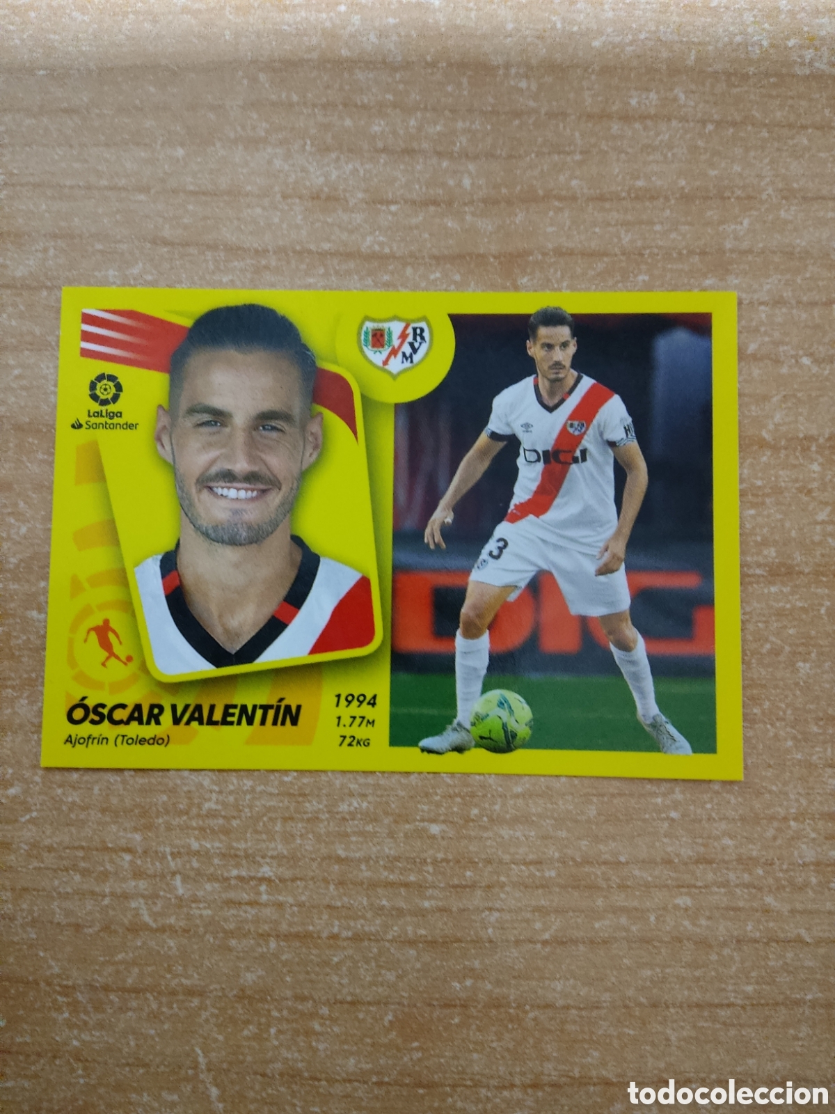 Fu&szlig;ball-Sticker: 14 OSCAR VALENTIN RAYO VALLECANO LIGA ESTE 2021 2022
