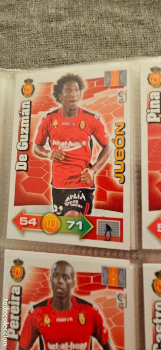 Cartes &agrave; collectionner de Football: 208. De Guzman (R.C.D. Mallorca) - Star adrenalyn 2010 2011 10 11 trading card