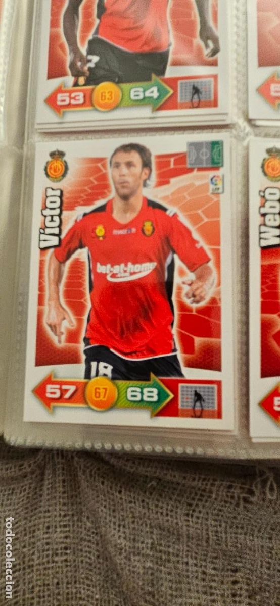 Cartes &agrave; collectionner de Football: 214. Victor (R.C.D. Mallorca) adrenalyn 2010 2011 10 11 trading card