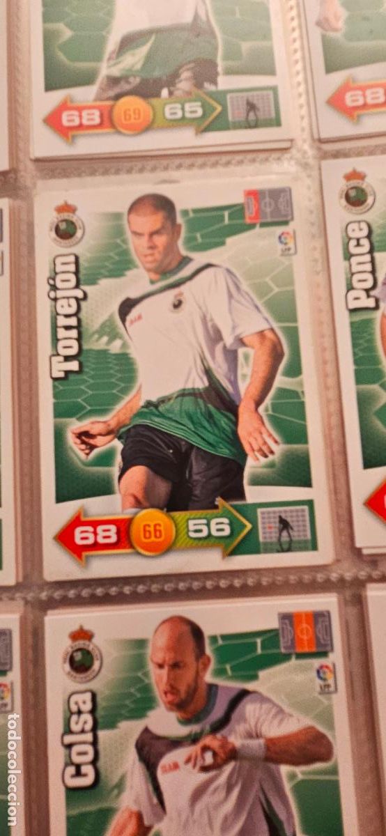 Cartes &agrave; collectionner de Football: 239. Torrejon (R. Racing C.) adrenalyn 2010 2011 10 11 trading card