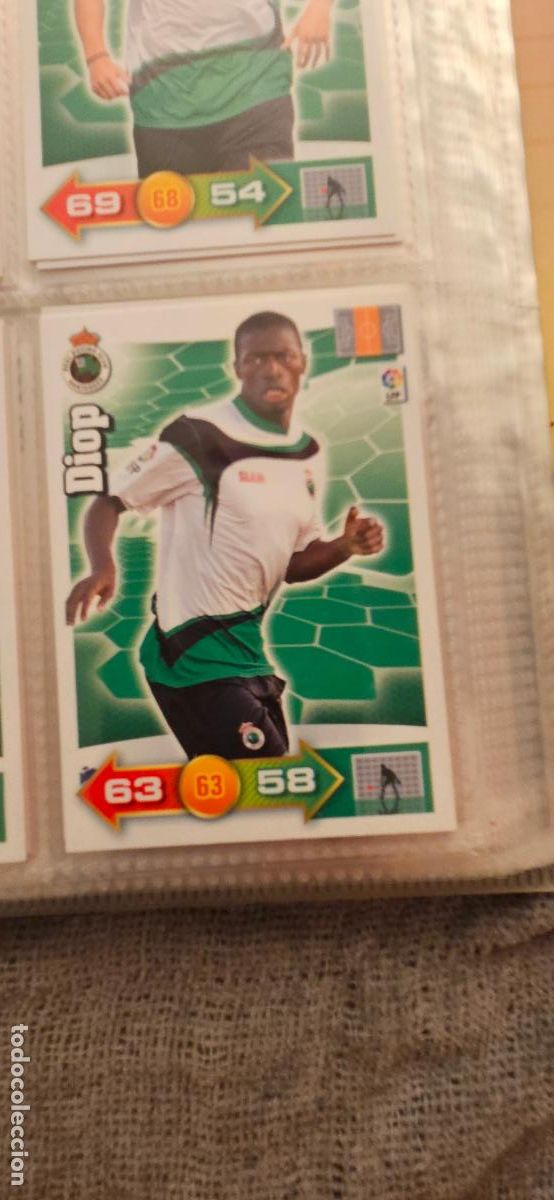 Cartes &agrave; collectionner de Football: 243. Diop (R. Racing C.) adrenalyn 2010 2011 10 11 trading card