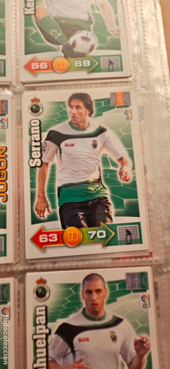Cartes &agrave; collectionner de Football: 249. Serrano (R. Racing C.) adrenalyn 2010 2011 10 11 trading card