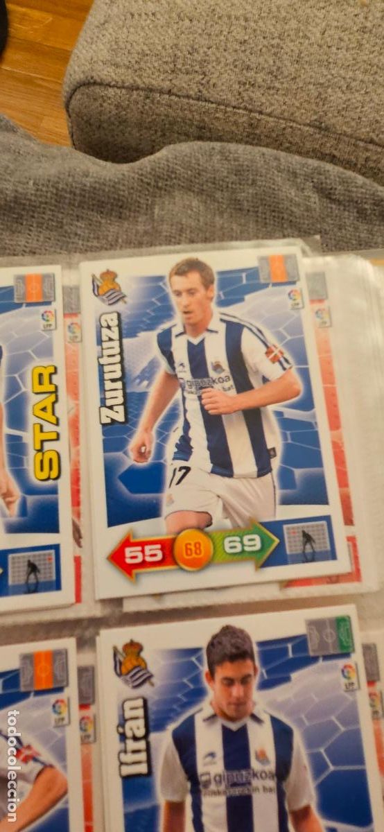 Cartes &agrave; collectionner de Football: 264. Zurutuza (Real Sociedad) adrenalyn 2010 2011 10 11 trading card