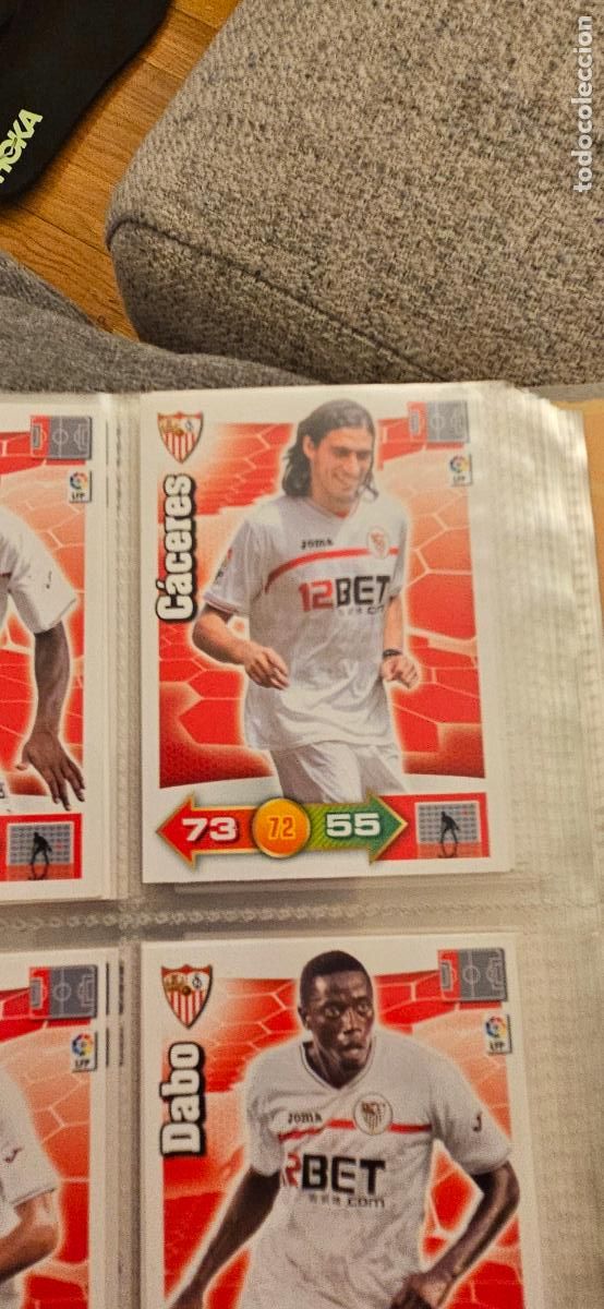 Cromos de Futebol: 273. Caceres (Sevilla F.C.) adrenalyn 2010 2011 10 11 trading card