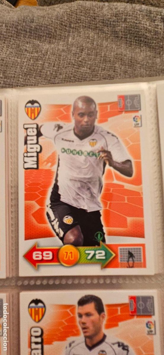 Figurine di Calcio: 308. Miguel (Valencia C.F.) adrenalyn 2010 2011 10 11 trading card