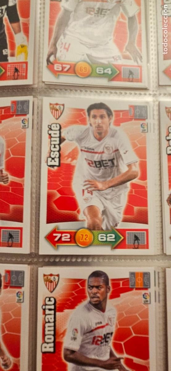 Football Stickers: 275. Escude (Sevilla F.C.) adrenalyn 2010 2011 10 11 trading card